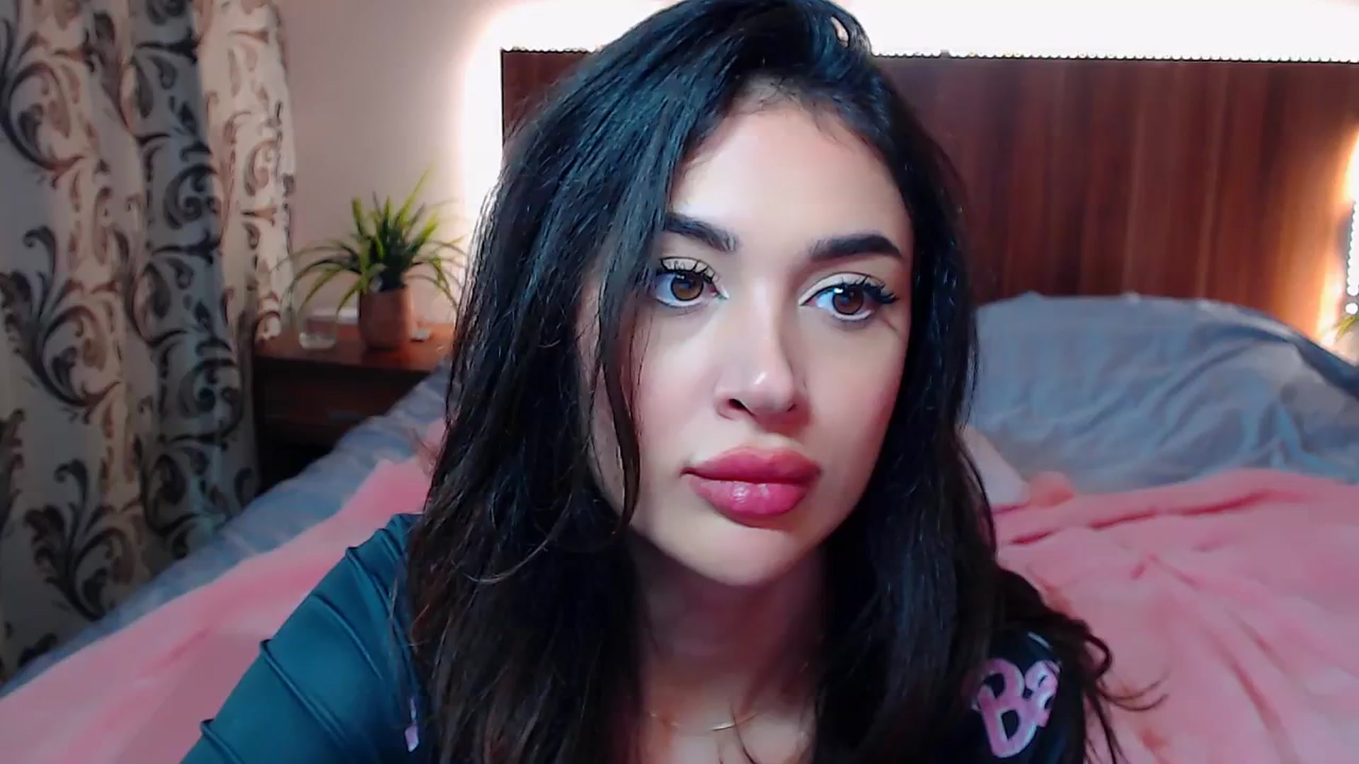 Gallery image thumbnail from DestinyFox1's myfreecams stream on, 11/10/2024, 23:49 image 19 of 20