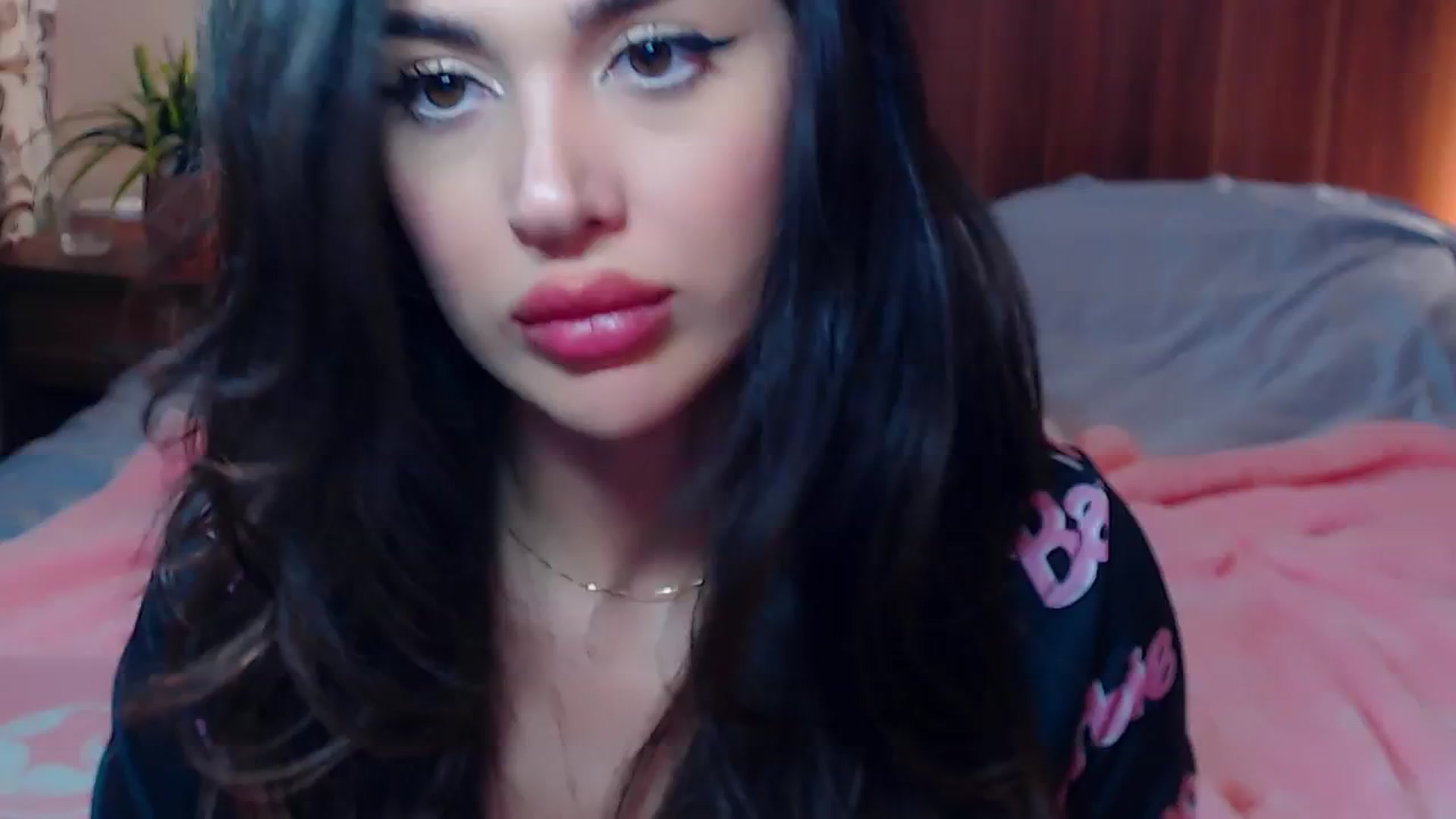Gallery image thumbnail from DestinyFox1's myfreecams stream on, 11/10/2024, 23:49 image 13 of 20