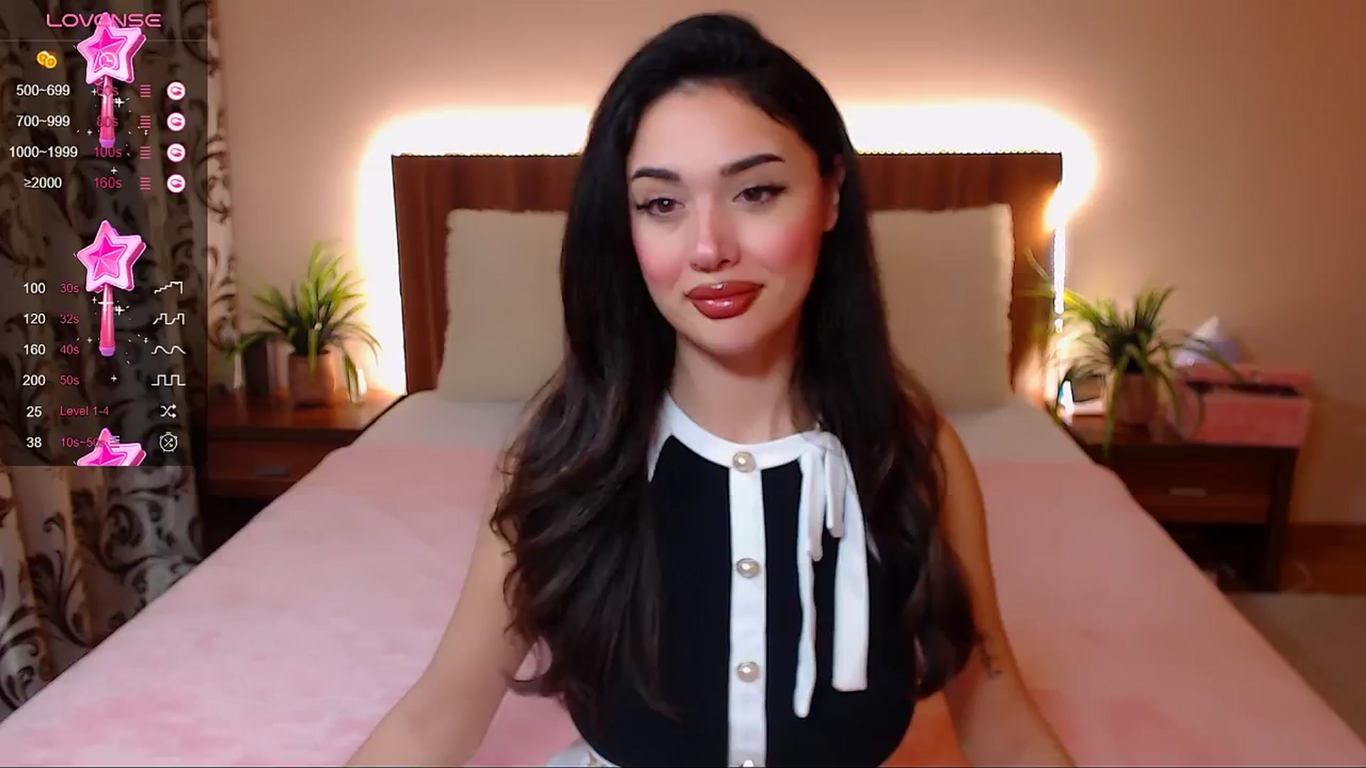 Gallery image thumbnail from DestinyFox1's myfreecams stream on, 02/22/2025, 18:54 image 2 of 20