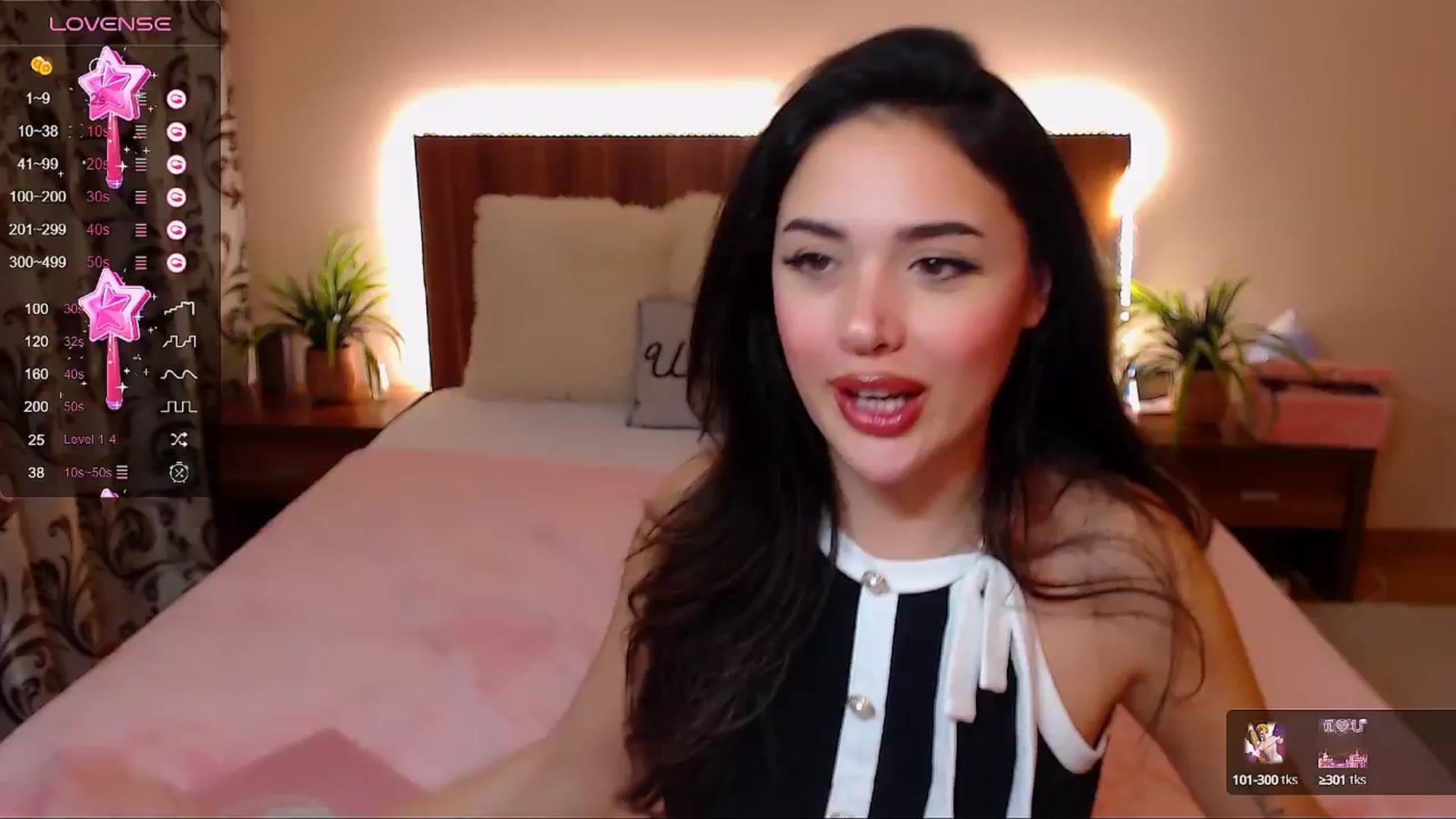 Gallery image thumbnail from DestinyFox1's myfreecams stream on, 02/22/2025, 19:55 image 15 of 20
