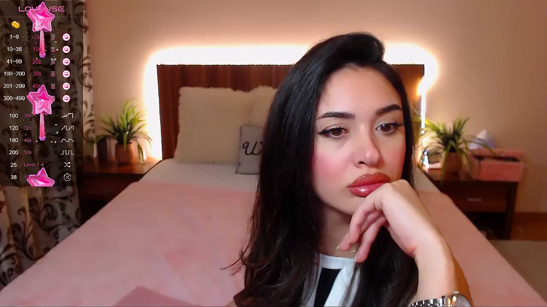 Gallery image thumbnail from DestinyFox1's myfreecams stream on, 02/22/2025, 19:55 image 20 of 20