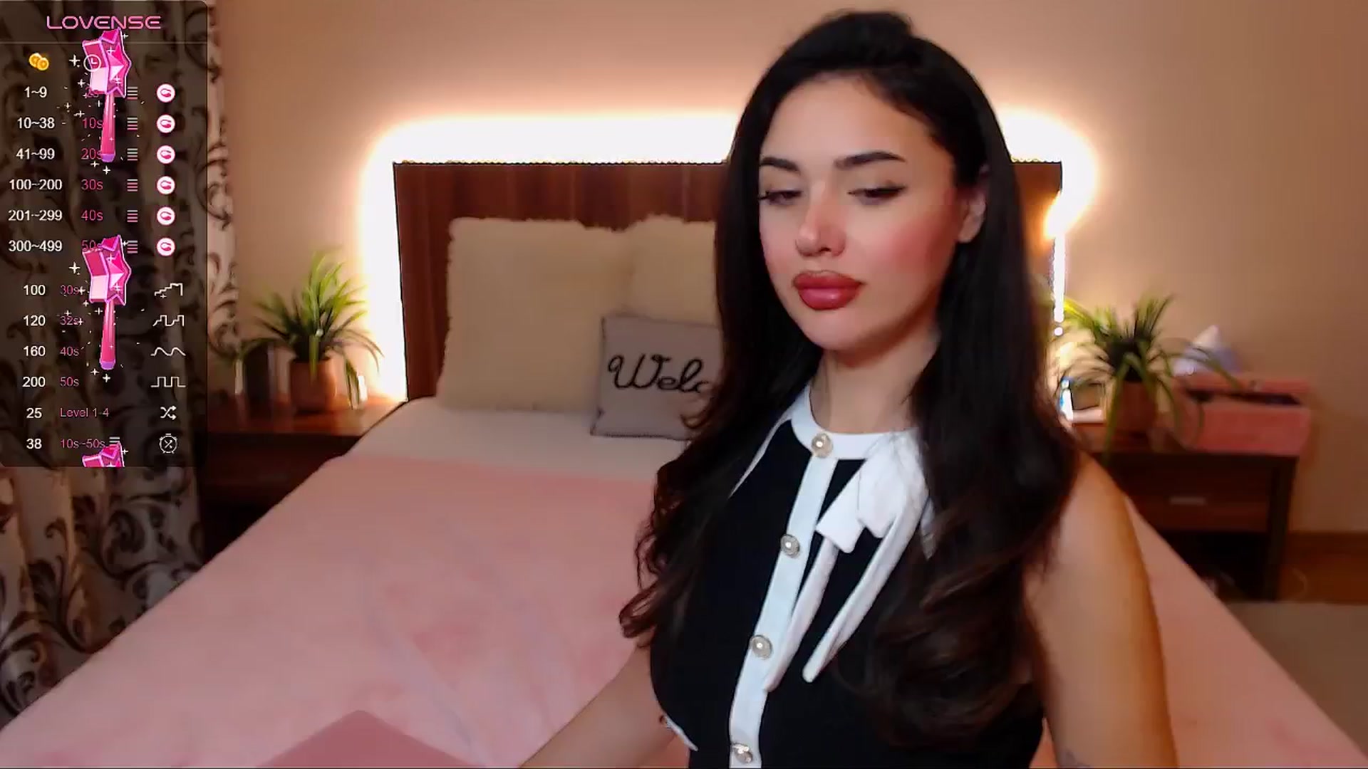 Gallery image thumbnail from DestinyFox1's myfreecams stream on, 02/22/2025, 21:27 image 3 of 20