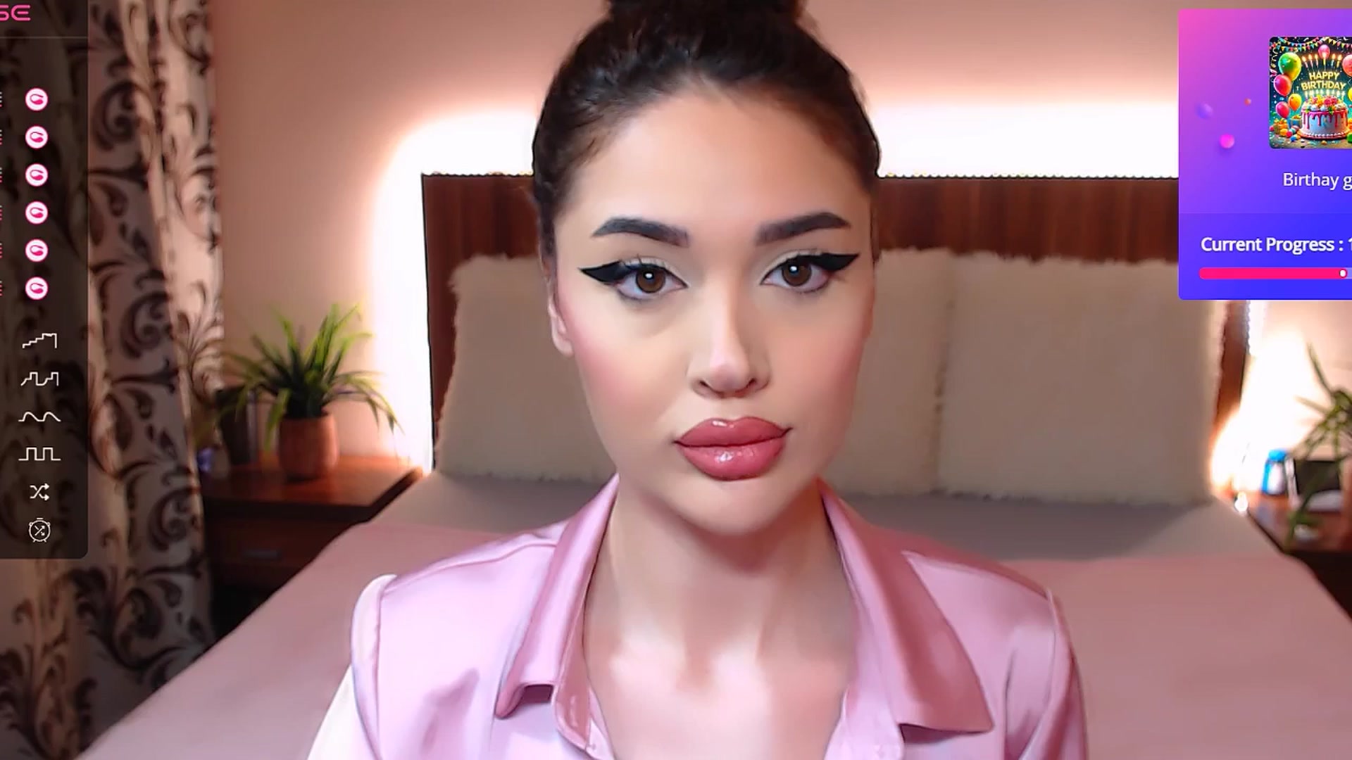 Gallery image thumbnail from DestinyFox1's myfreecams stream on, 03/16/2025, 19:22 image 15 of 20