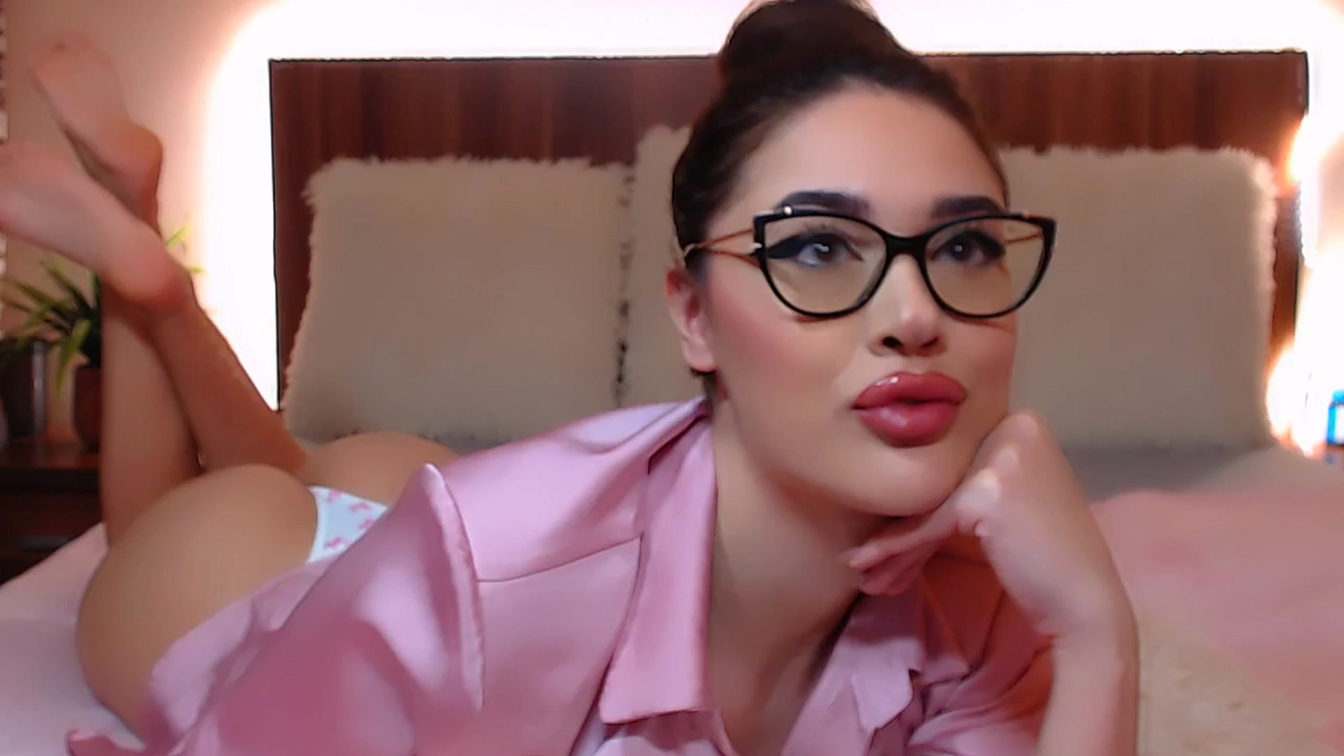 Gallery image thumbnail from DestinyFox1's myfreecams stream on, 03/16/2025, 20:18 image 15 of 20