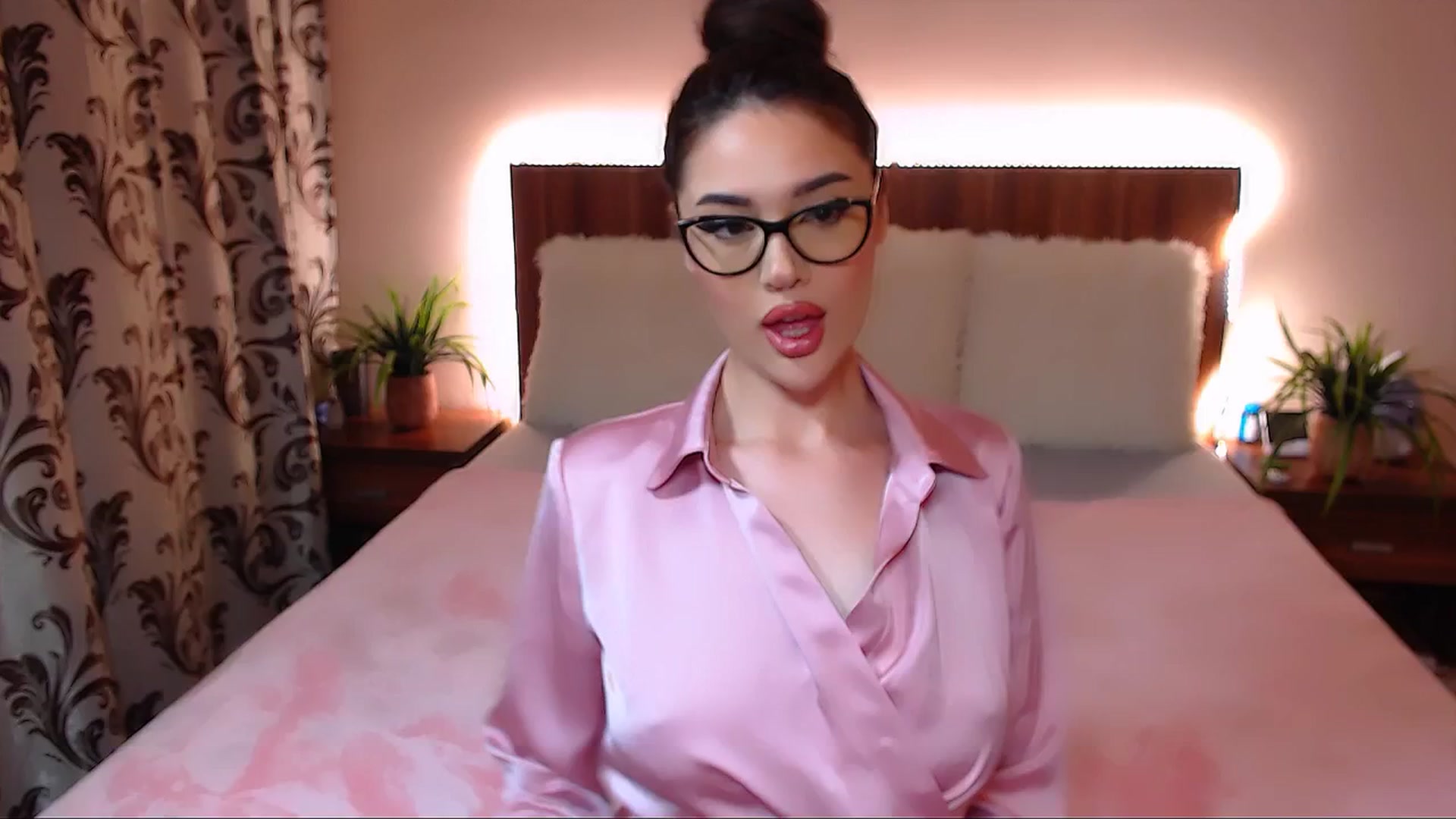 Gallery image thumbnail from DestinyFox1's myfreecams stream on, 03/16/2025, 20:18 image 5 of 20
