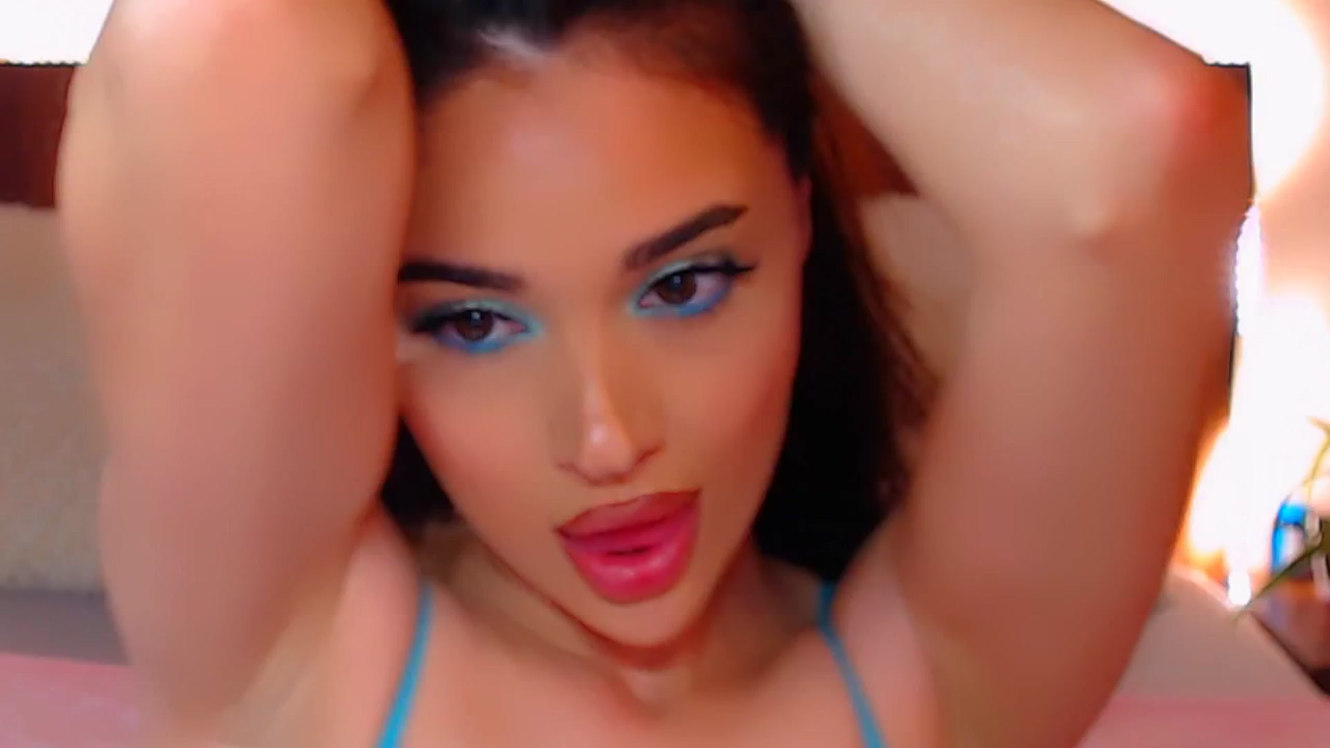 Gallery image thumbnail from DestinyFox1's myfreecams stream on, 03/22/2025, 22:14 image 1 of 20