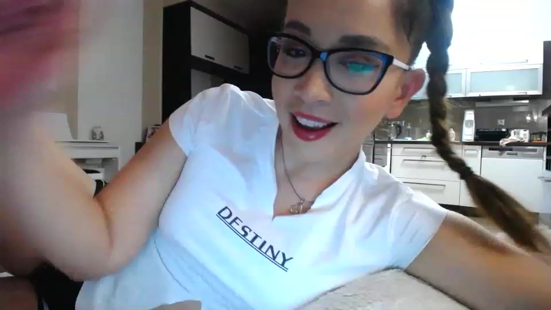 Gallery image thumbnail from Destiny____'s myfreecams stream on, 11/20/2022, 16:07 image 18 of 20