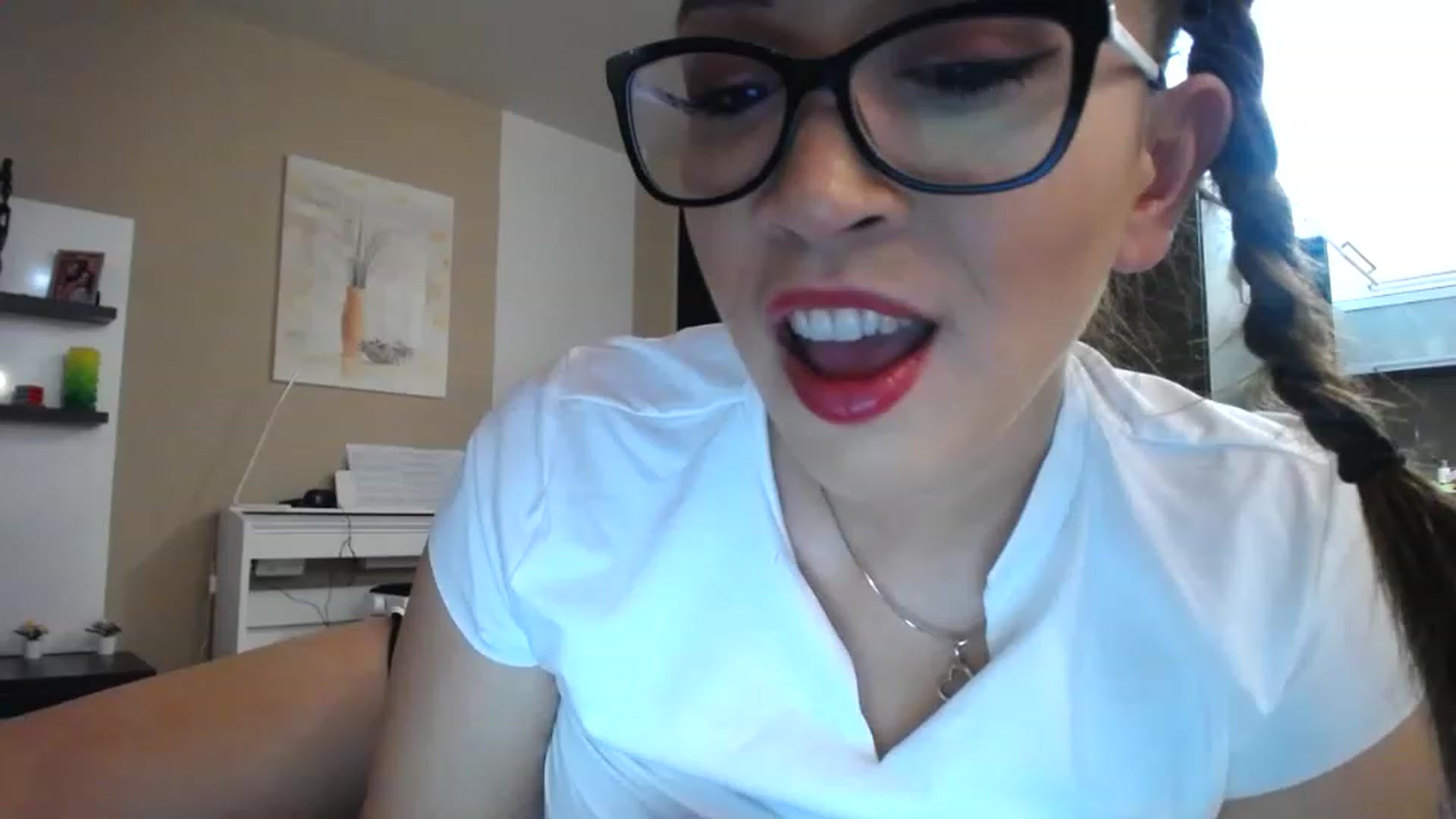 Gallery image thumbnail from Destiny____'s myfreecams stream on, 11/20/2022, 16:07 image 16 of 20