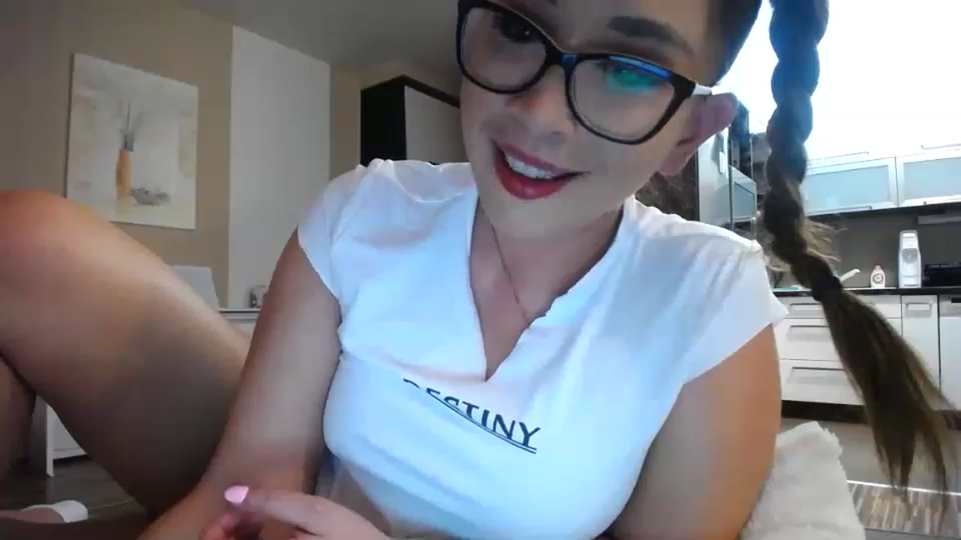 Gallery image thumbnail from Destiny____'s myfreecams stream on, 11/20/2022, 18:06 image 8 of 20