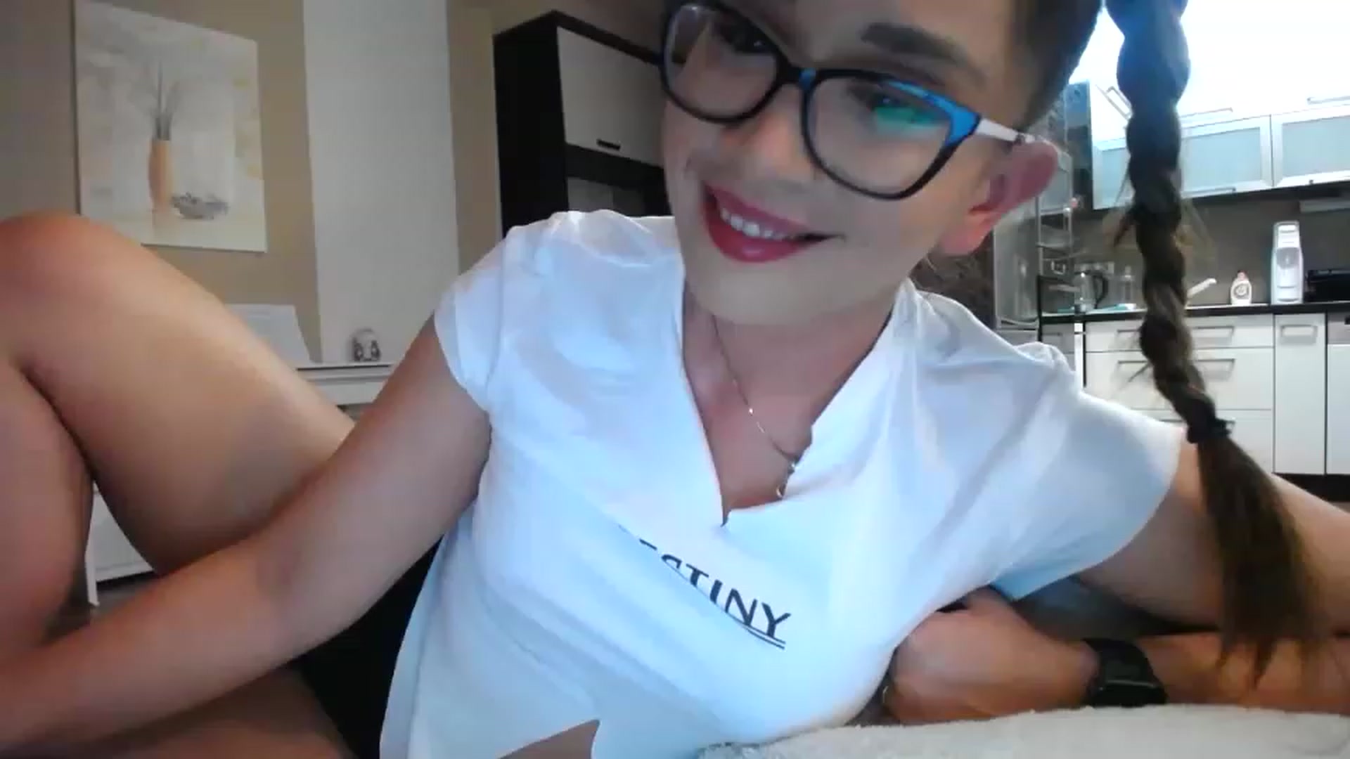 Gallery image thumbnail from Destiny____'s myfreecams stream on, 11/20/2022, 18:06 image 9 of 20
