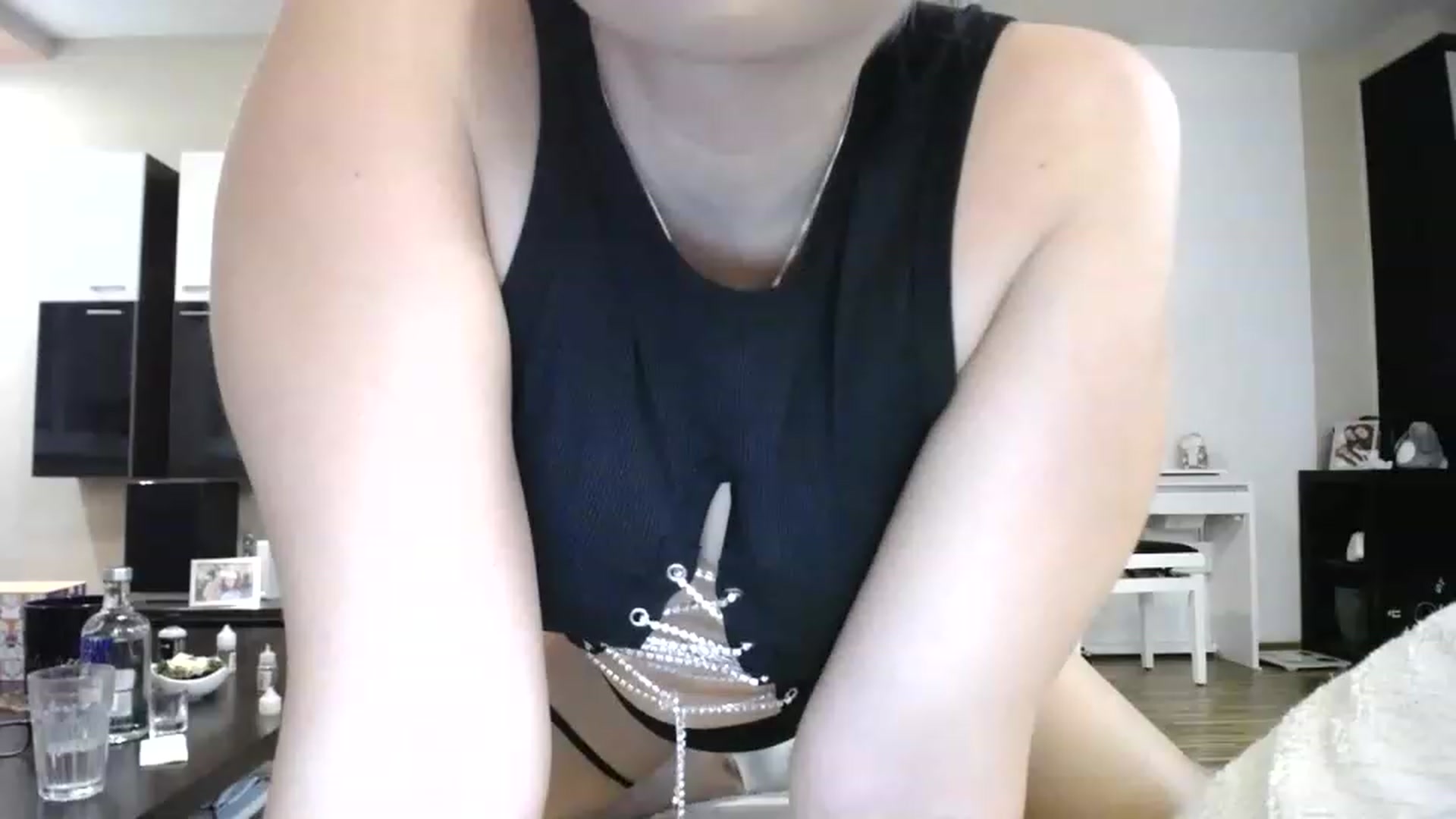 Gallery image thumbnail from Destiny____'s myfreecams stream on, 11/29/2022, 10:33 image 5 of 20
