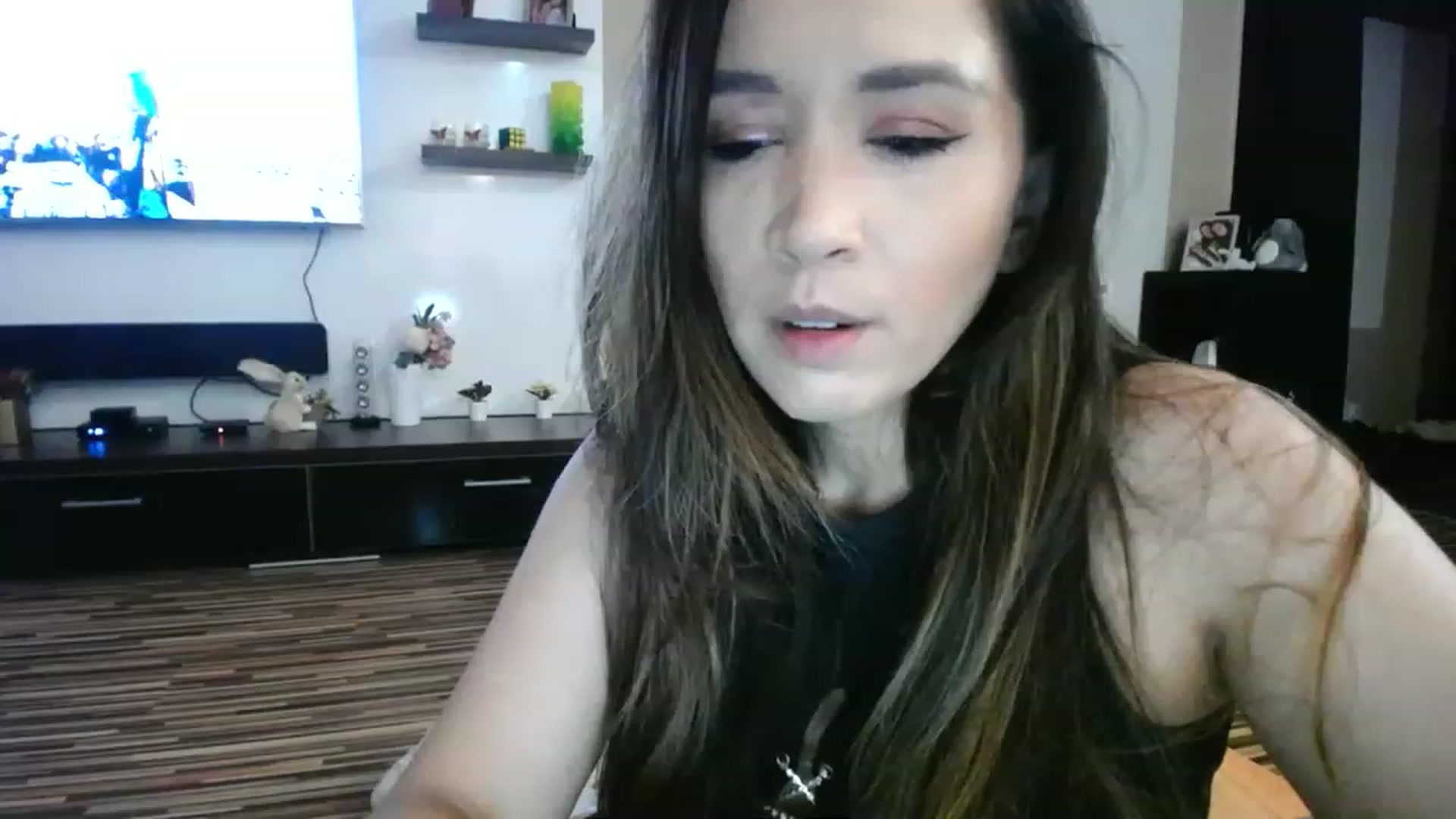 Gallery image thumbnail from Destiny____'s myfreecams stream on, 12/04/2022, 17:42 image 1 of 20