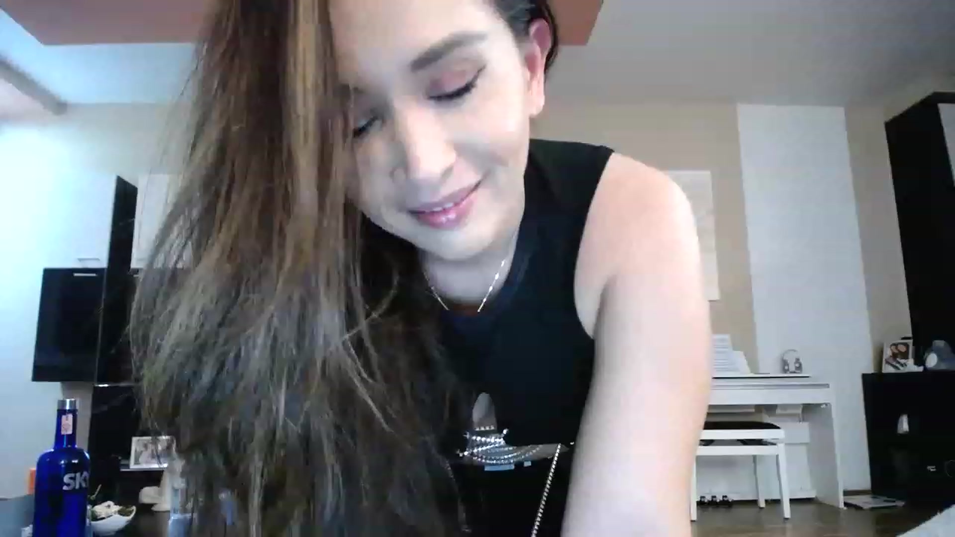 Gallery image thumbnail from Destiny____'s myfreecams stream on, 12/04/2022, 17:42 image 8 of 20