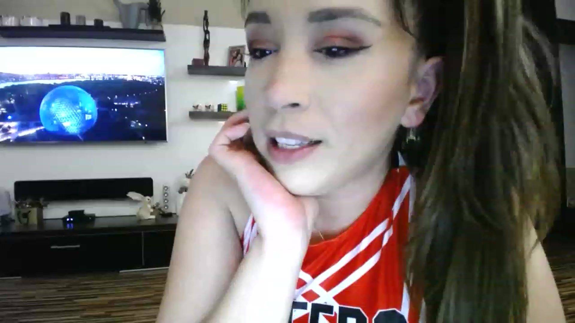 Gallery image thumbnail from Destiny____'s myfreecams stream on, 12/15/2022, 20:38 image 7 of 20