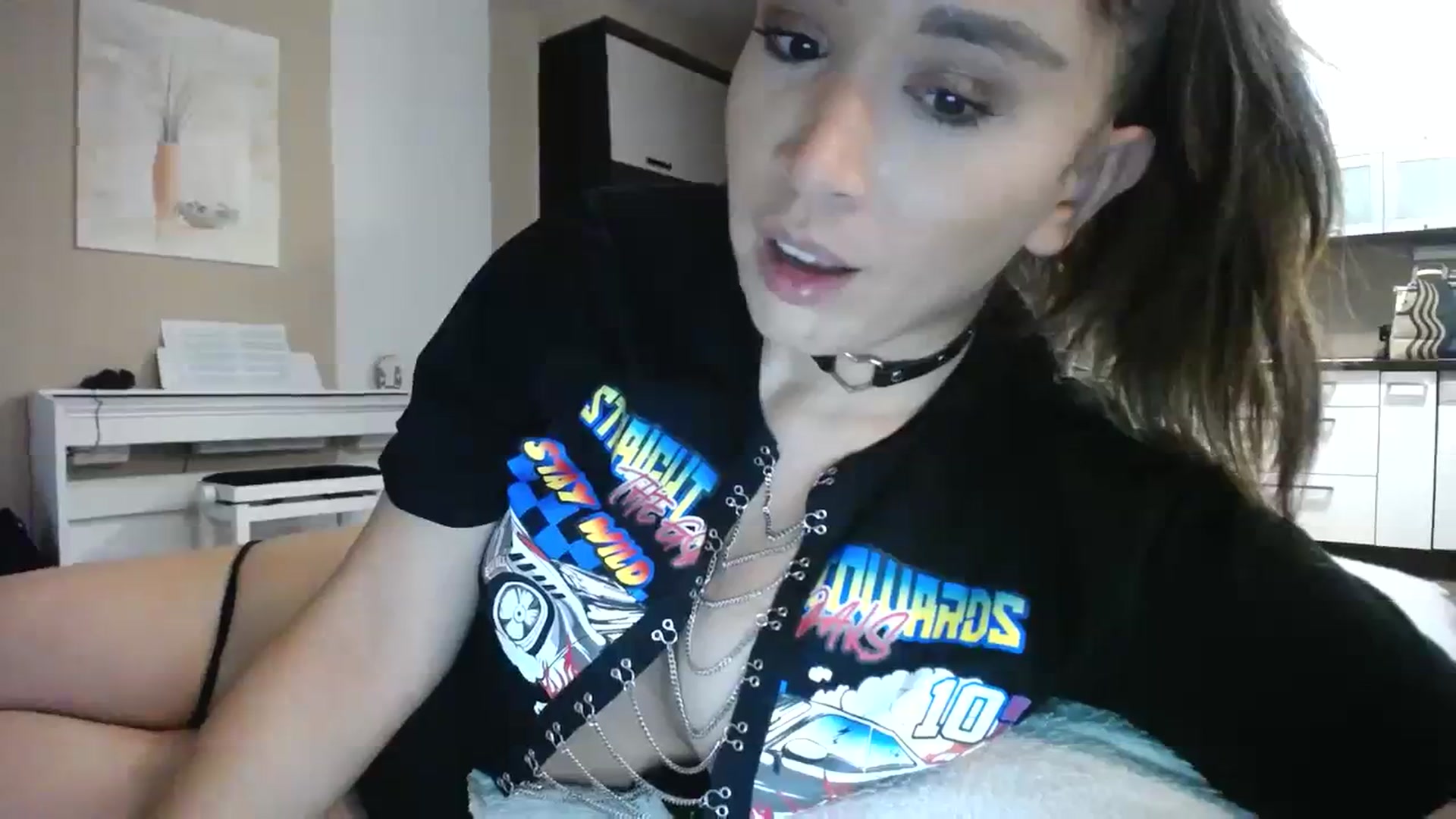 Gallery image thumbnail from Destiny____'s myfreecams stream on, 10/21/2023, 17:41 image 9 of 20