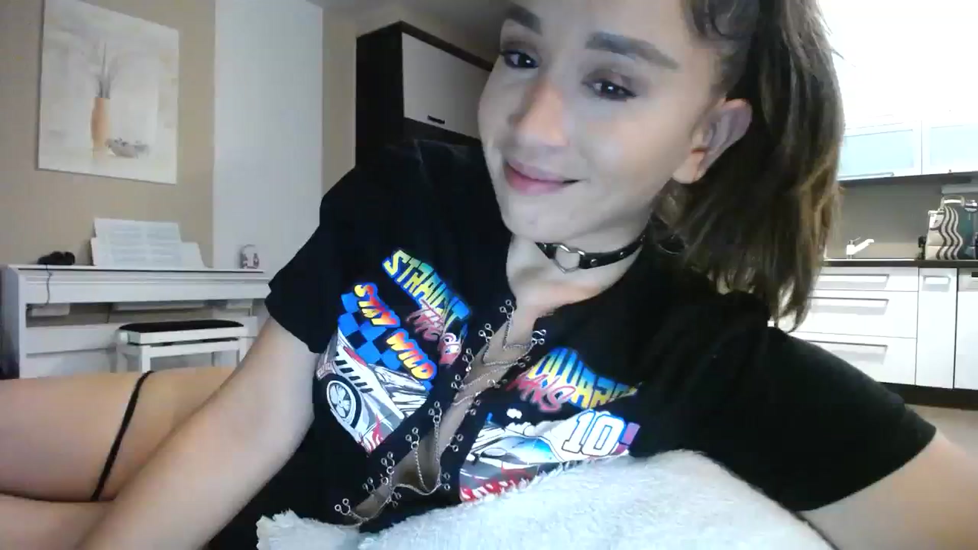 Gallery image thumbnail from Destiny____'s myfreecams stream on, 10/21/2023, 17:41 image 10 of 20