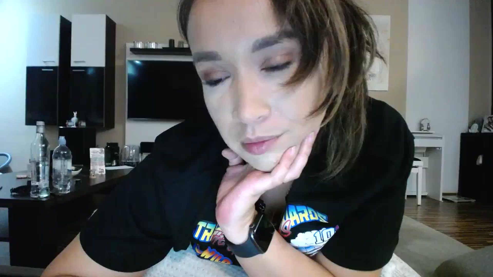 Gallery image thumbnail from Destiny____'s myfreecams stream on, 10/21/2023, 19:25 image 17 of 20