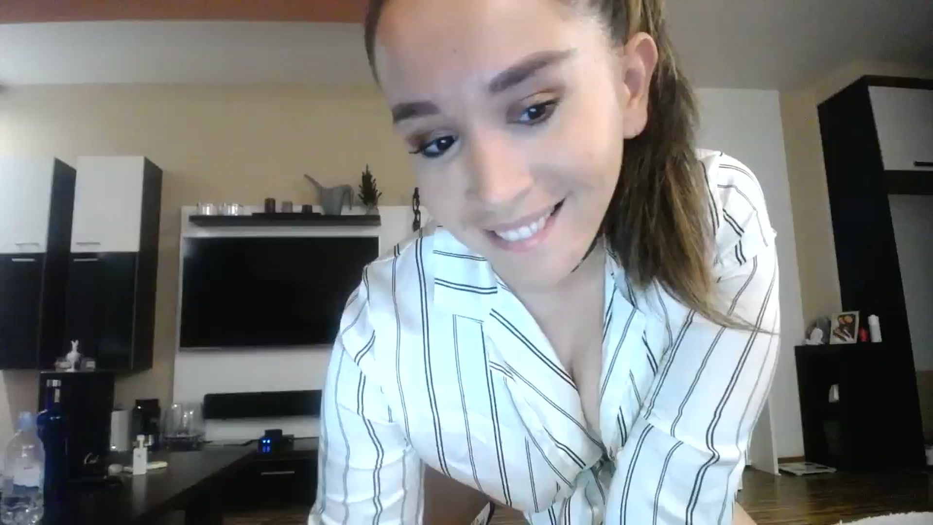 Gallery image thumbnail from Destiny____'s myfreecams stream on, 11/10/2023, 16:12 image 19 of 20