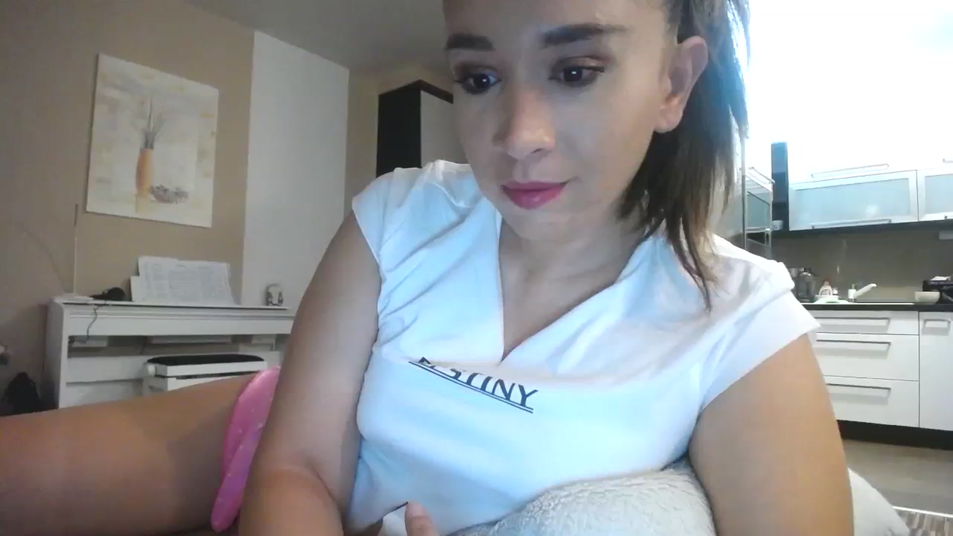Gallery image thumbnail from Destiny____'s myfreecams stream on, 11/13/2023, 21:25 image 10 of 20