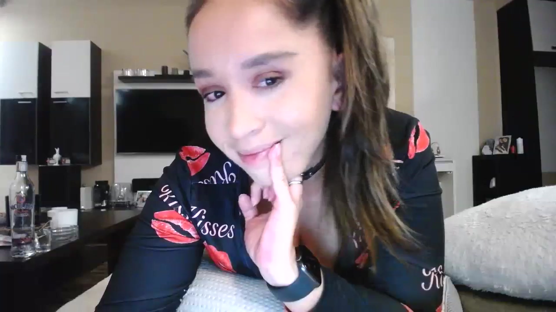 Gallery image thumbnail from Destiny____'s myfreecams stream on, 12/05/2023, 16:38 image 15 of 20