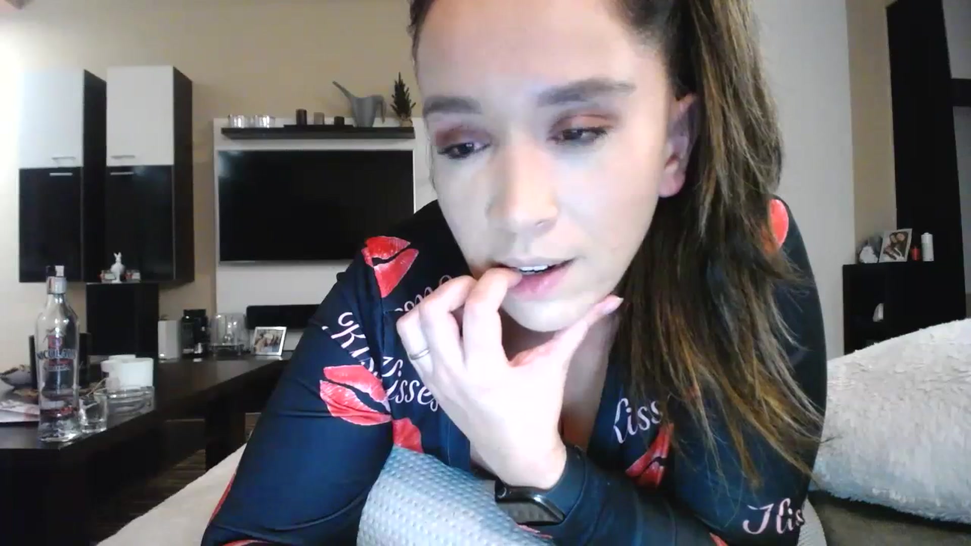 Gallery image thumbnail from Destiny____'s myfreecams stream on, 12/05/2023, 16:38 image 17 of 20