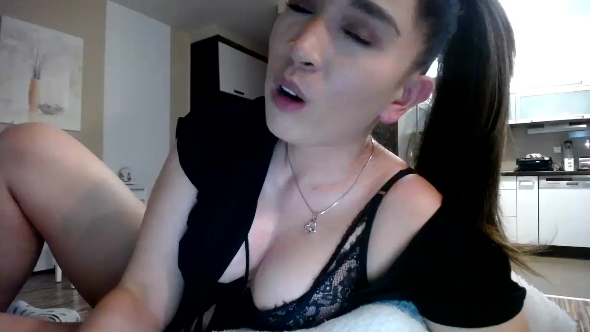 Gallery image thumbnail from Destiny____'s myfreecams stream on, 01/04/2024, 17:07 image 17 of 20