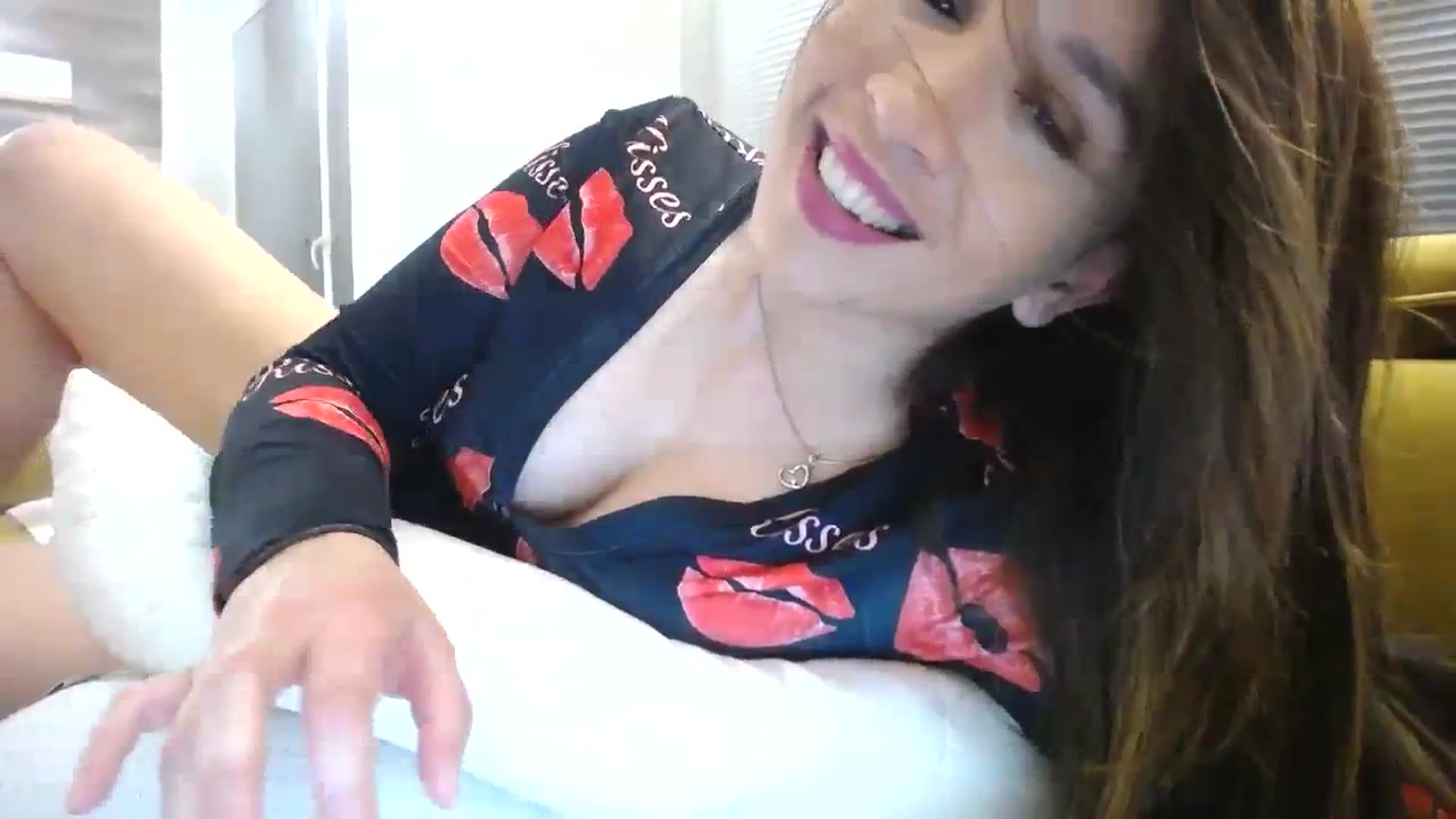 Gallery image thumbnail from Destiny____'s myfreecams stream on, 02/18/2024, 17:44 image 9 of 20