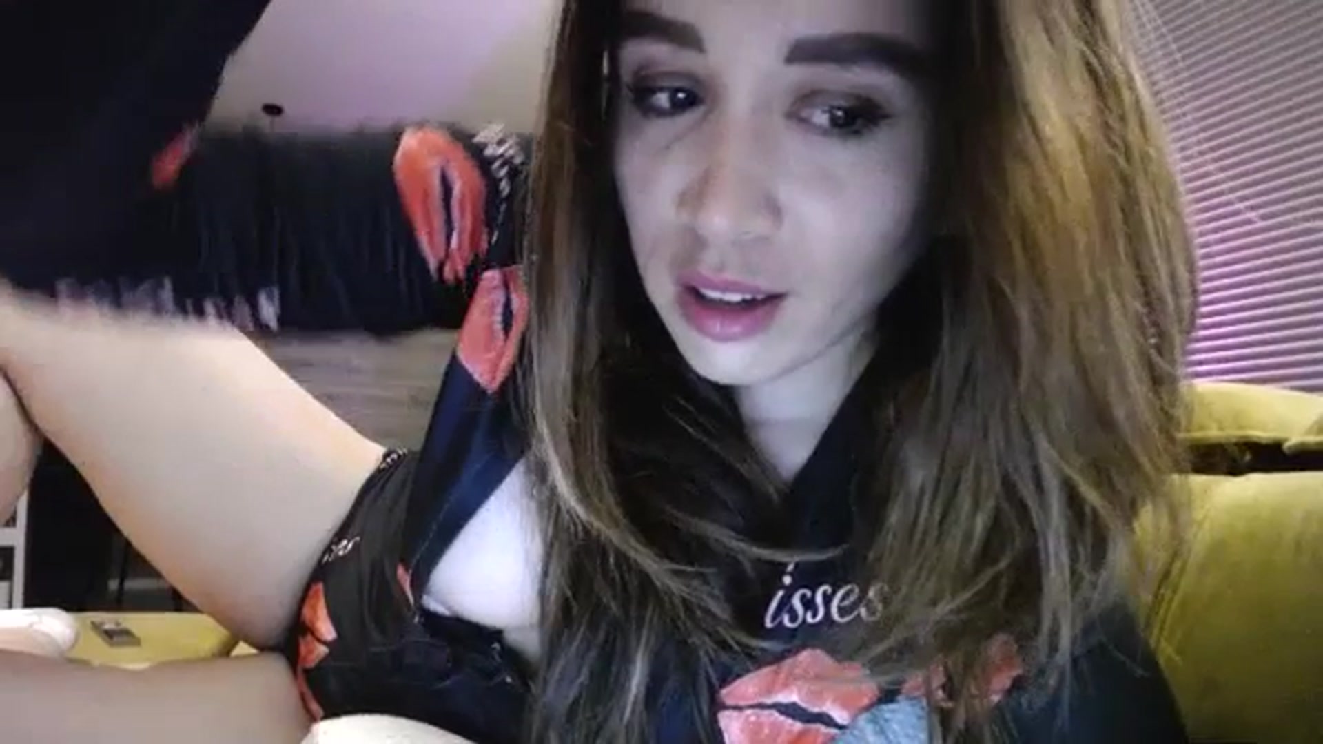 Gallery image thumbnail from Destiny____'s myfreecams stream on, 03/30/2024, 18:41 image 3 of 20