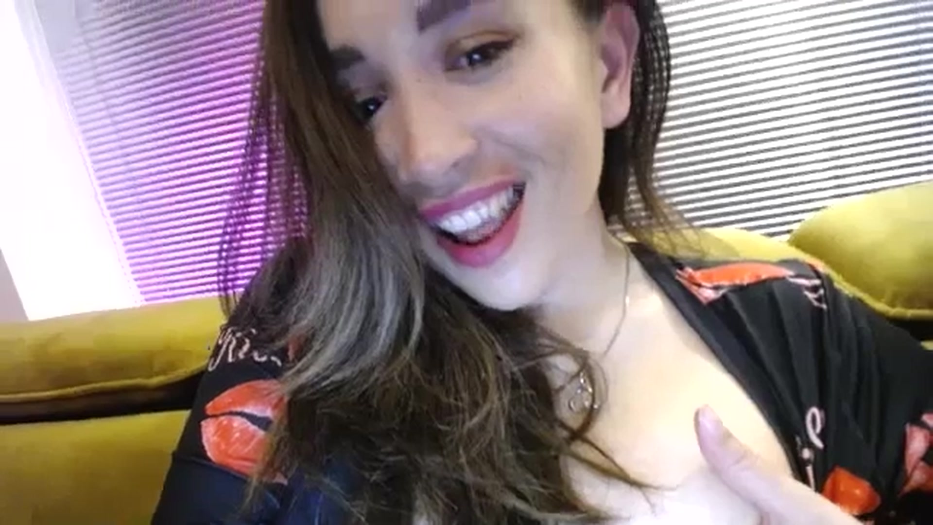 Gallery image thumbnail from Destiny____'s myfreecams stream on, 03/30/2024, 19:23 image 19 of 20