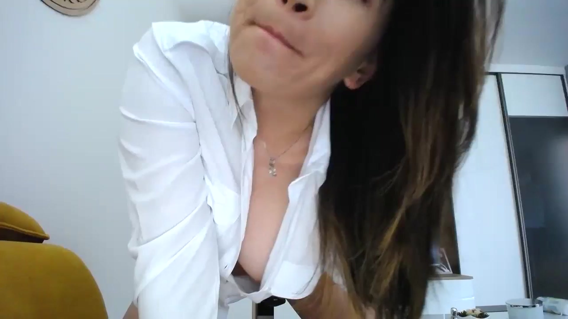 Gallery image thumbnail from Destiny____'s myfreecams stream on, 05/19/2024, 13:22 image 11 of 20