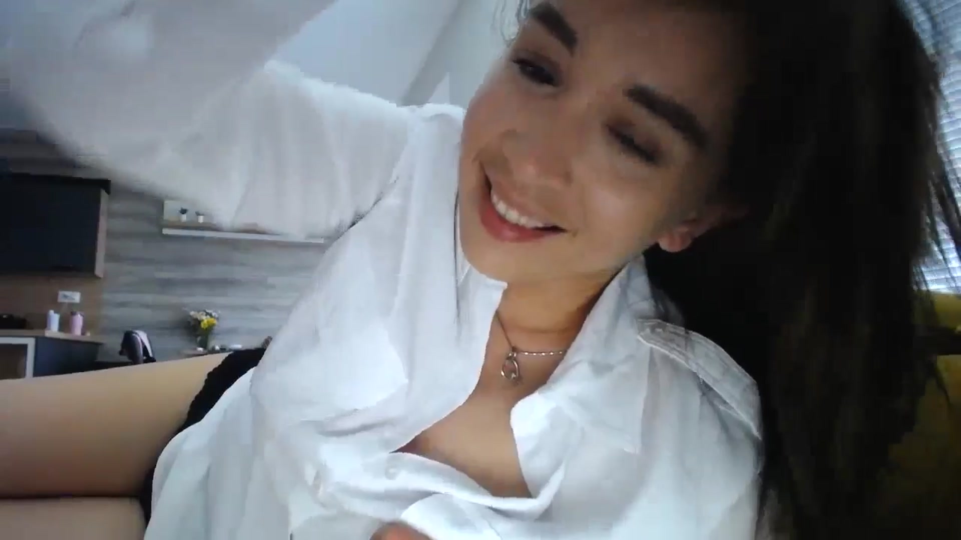 Gallery image thumbnail from Destiny____'s myfreecams stream on, 05/19/2024, 14:27 image 14 of 20