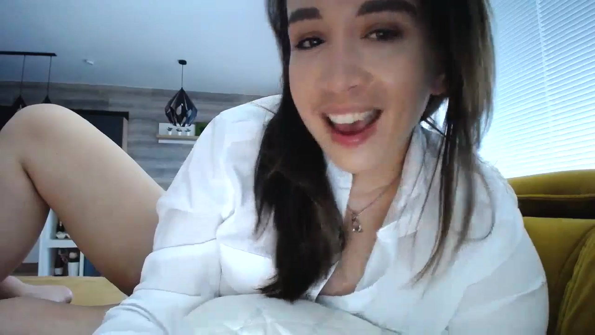 Gallery image thumbnail from Destiny____'s myfreecams stream on, 05/19/2024, 14:27 image 17 of 20
