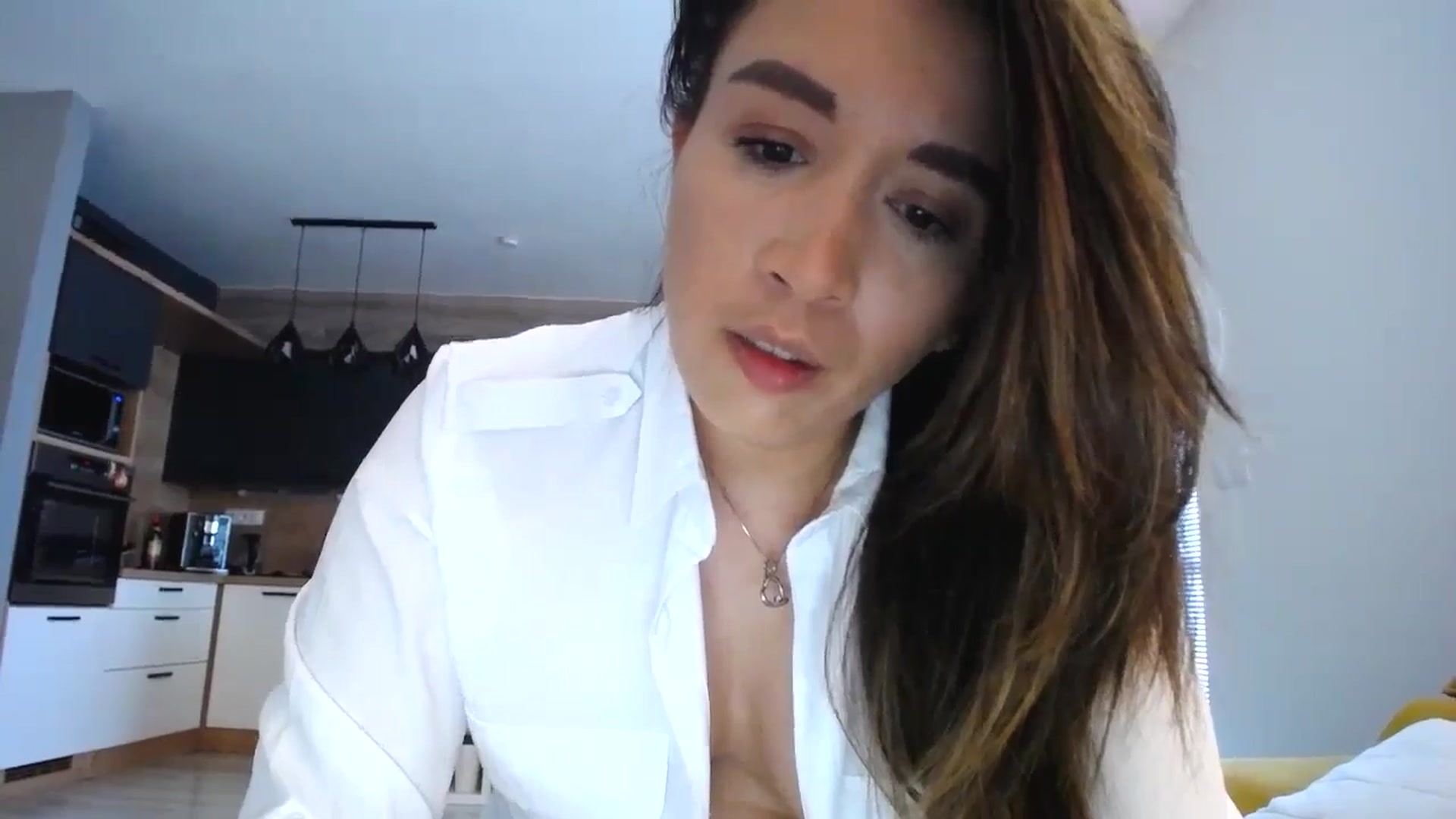 Gallery image thumbnail from Destiny____'s myfreecams stream on, 05/19/2024, 16:20 image 4 of 20