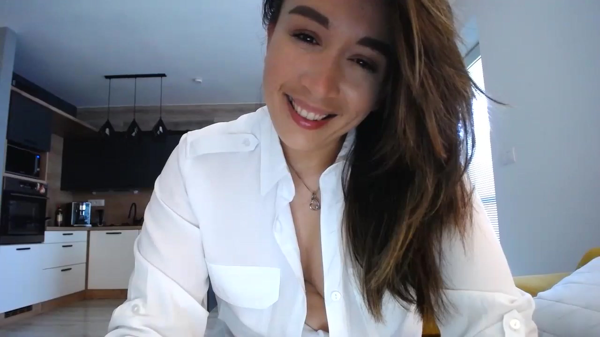 Gallery image thumbnail from Destiny____'s myfreecams stream on, 05/19/2024, 16:20 image 3 of 20