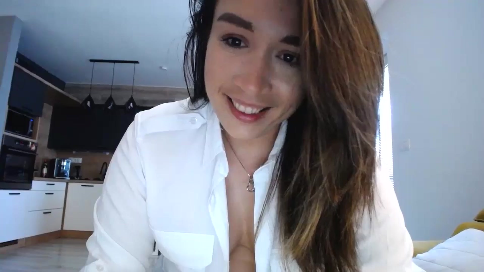 Gallery image thumbnail from Destiny____'s myfreecams stream on, 05/19/2024, 16:20 image 6 of 20