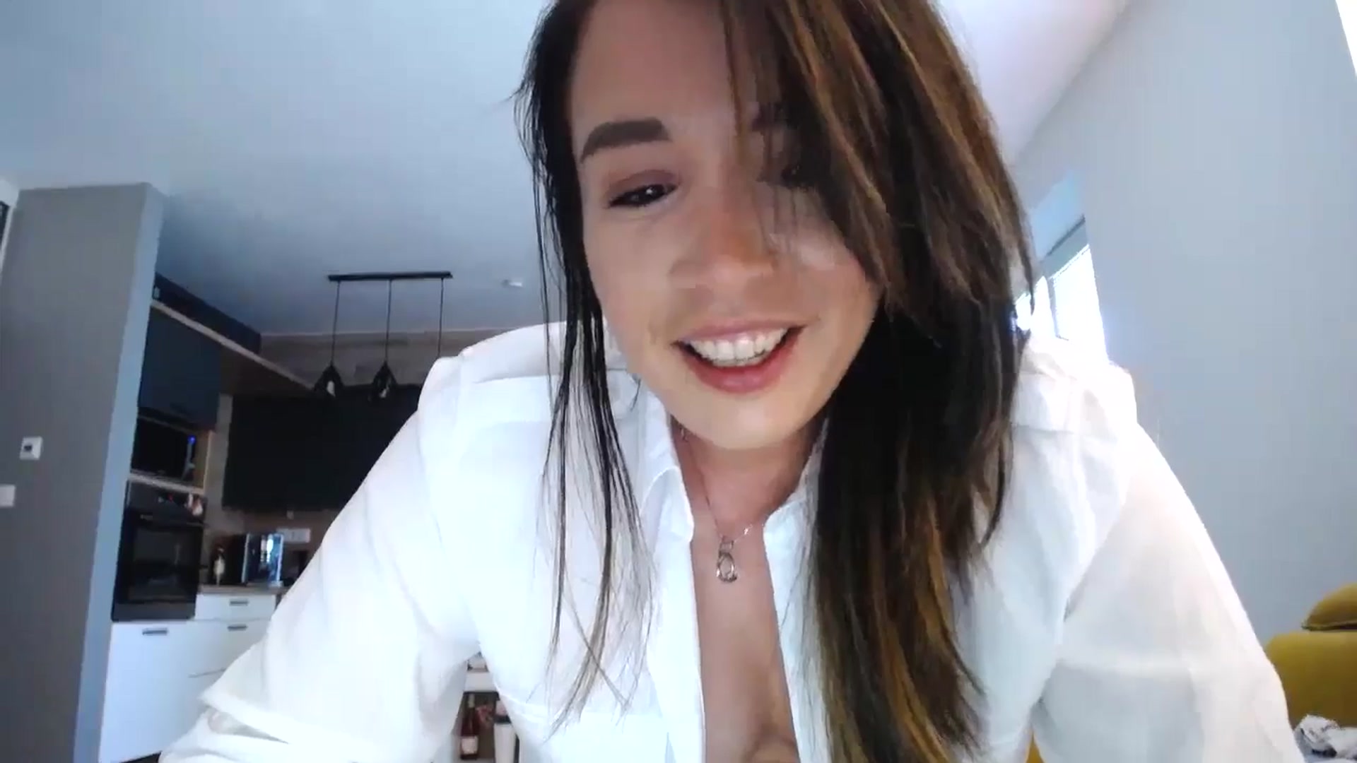 Gallery image thumbnail from Destiny____'s myfreecams stream on, 05/19/2024, 16:20 image 16 of 20