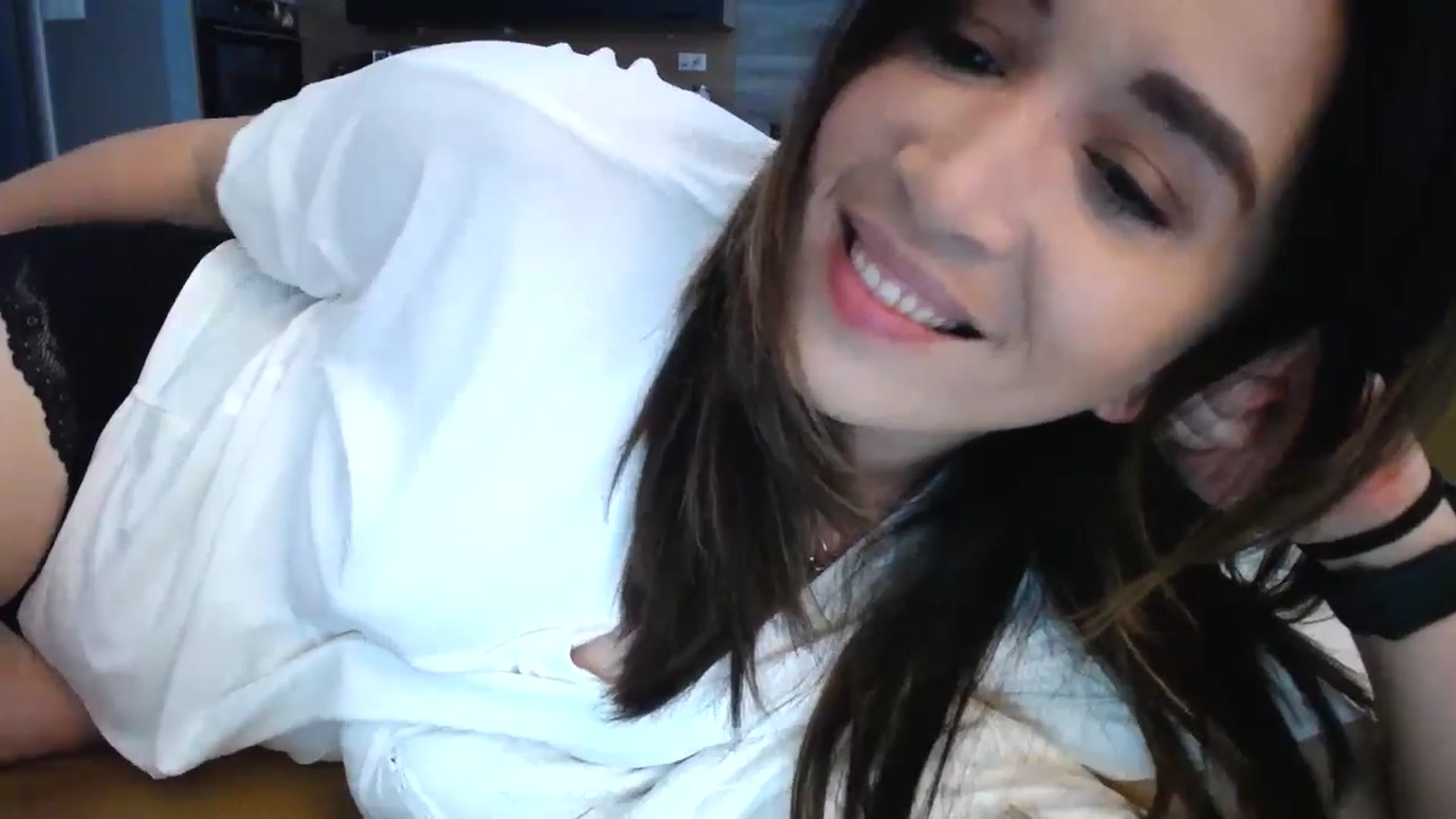 Gallery image thumbnail from Destiny____'s myfreecams stream on, 05/22/2024, 17:36 image 8 of 20