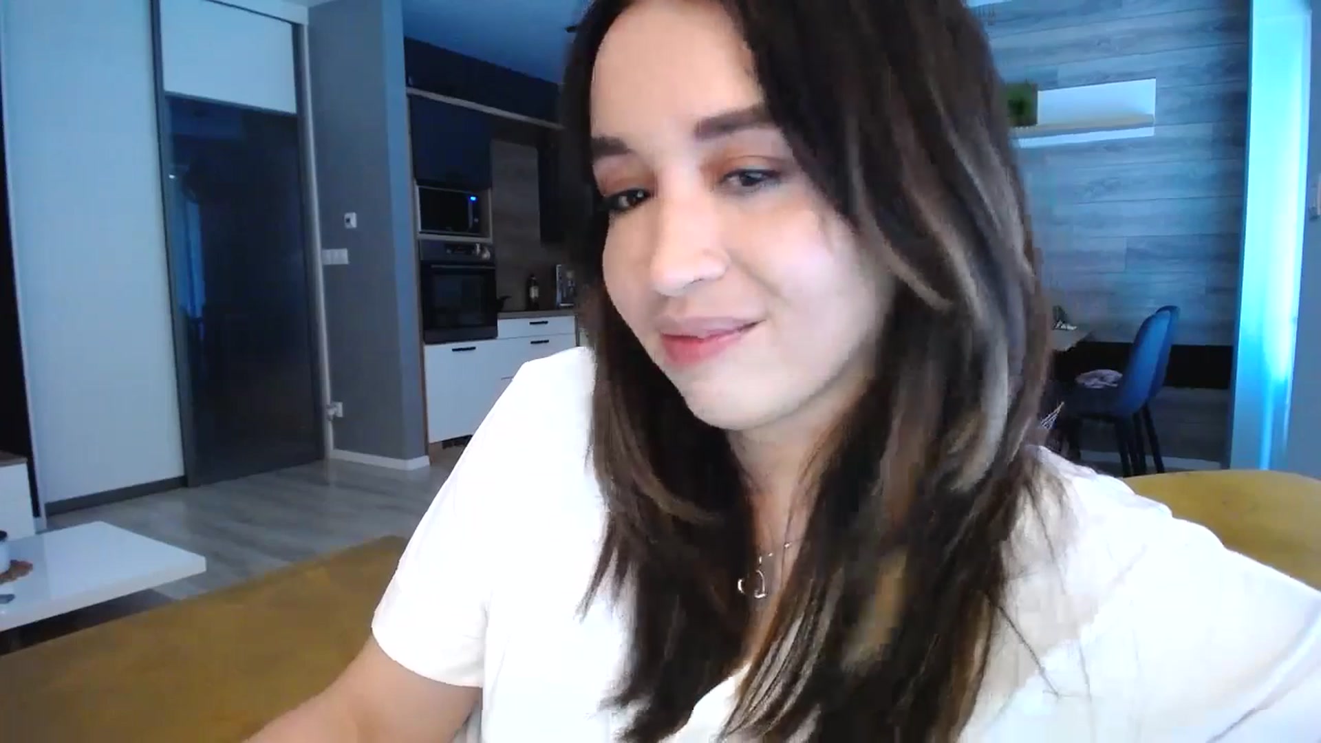 Gallery image thumbnail from Destiny____'s myfreecams stream on, 05/22/2024, 17:36 image 12 of 20