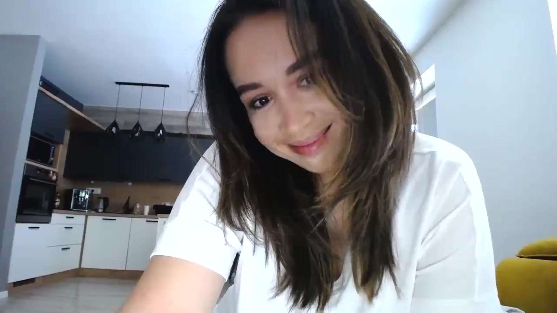 Gallery image thumbnail from Destiny____'s myfreecams stream on, 05/22/2024, 17:36 image 2 of 20