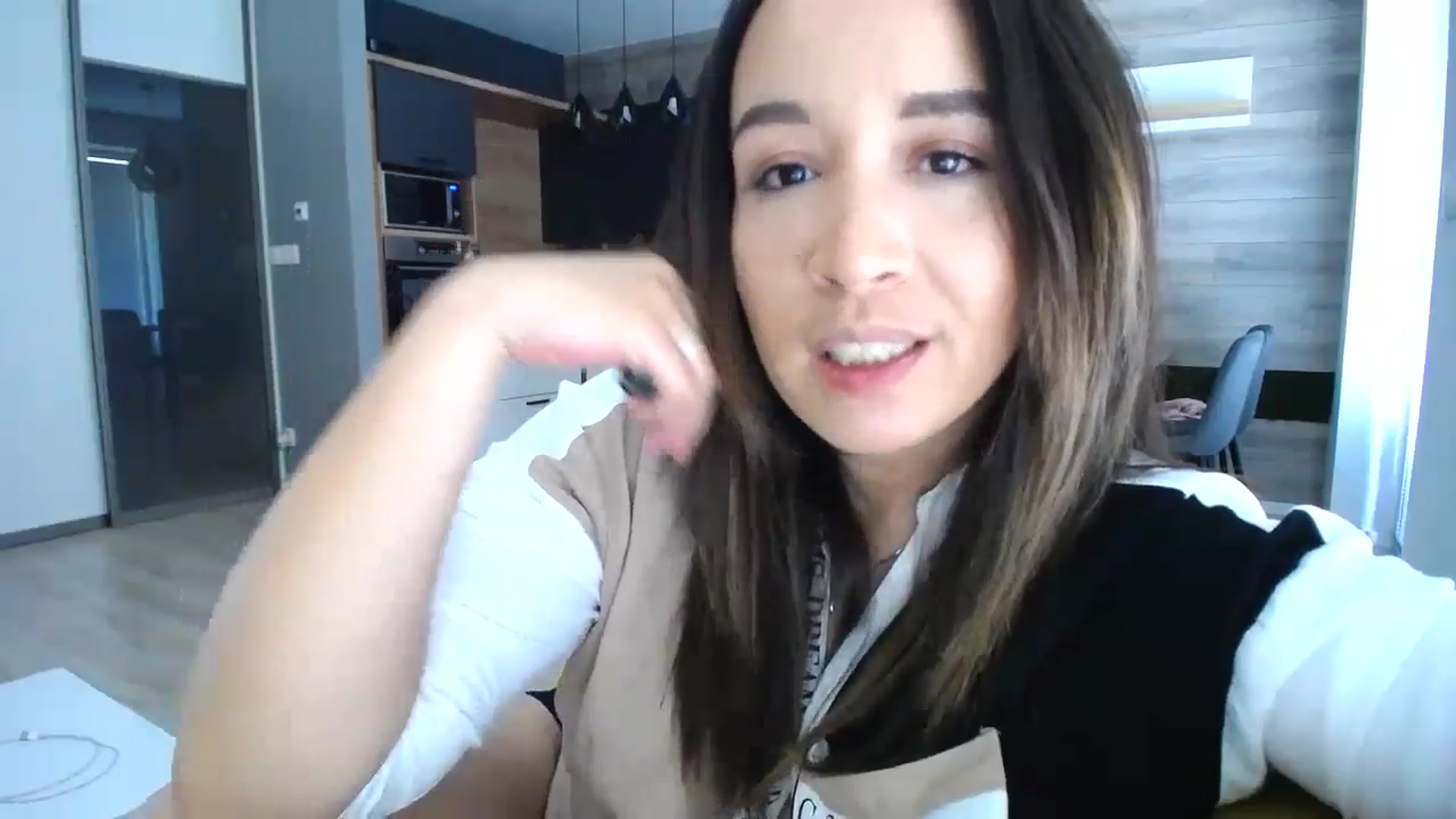 Gallery image thumbnail from Destiny____'s myfreecams stream on, 05/23/2024, 16:20 image 3 of 20