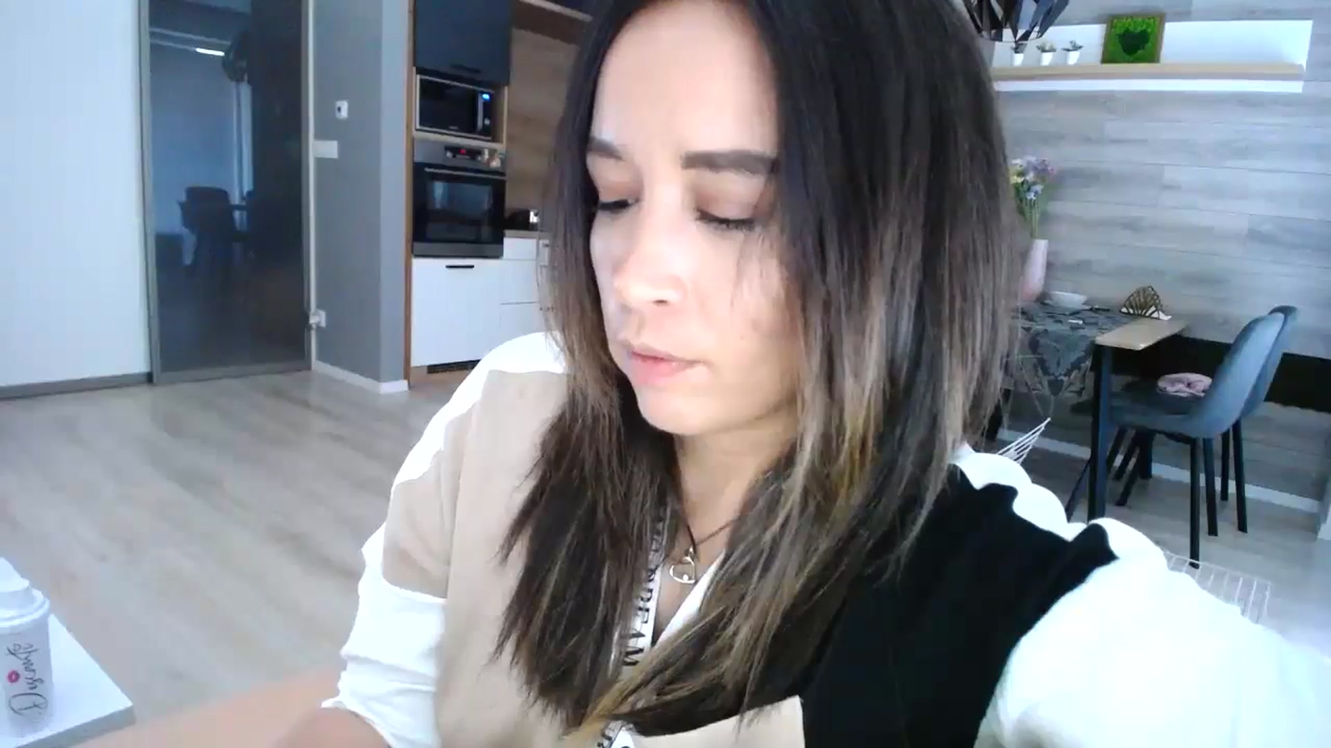 Gallery image thumbnail from Destiny____'s myfreecams stream on, 05/23/2024, 16:59 image 4 of 20