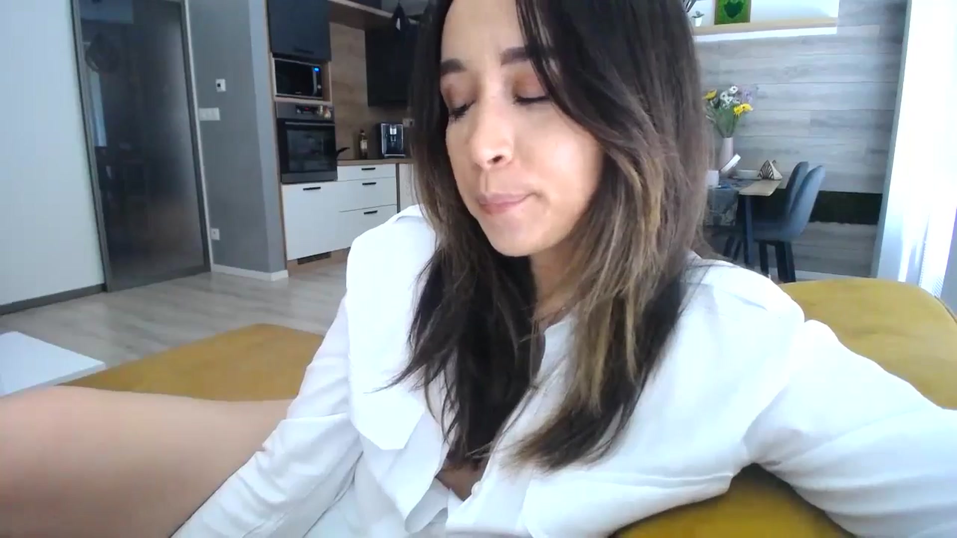 Gallery image thumbnail from Destiny____'s myfreecams stream on, 05/26/2024, 15:08 image 4 of 20