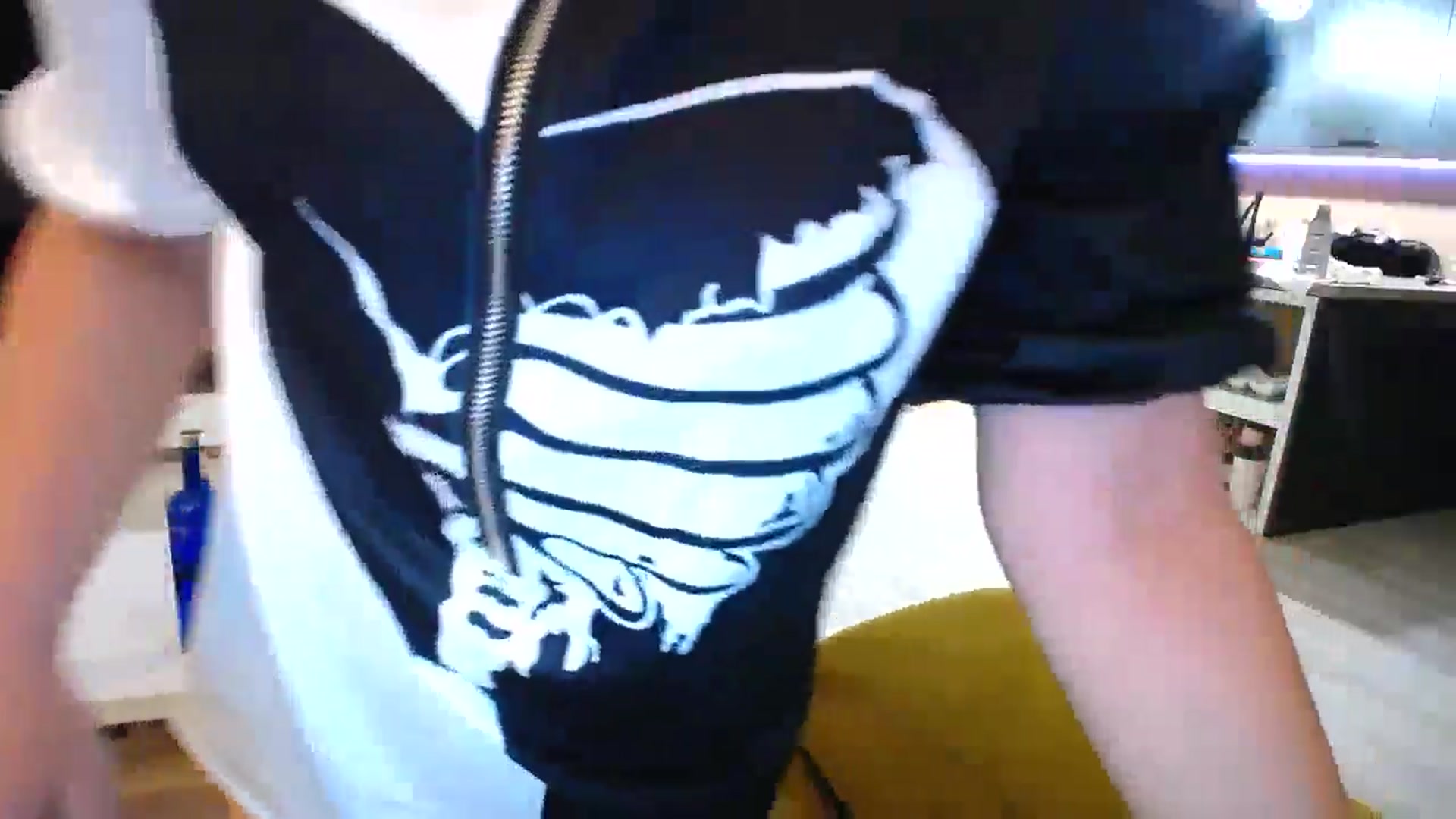 Gallery image thumbnail from Destiny____'s myfreecams stream on, 06/14/2024, 21:35 image 4 of 20