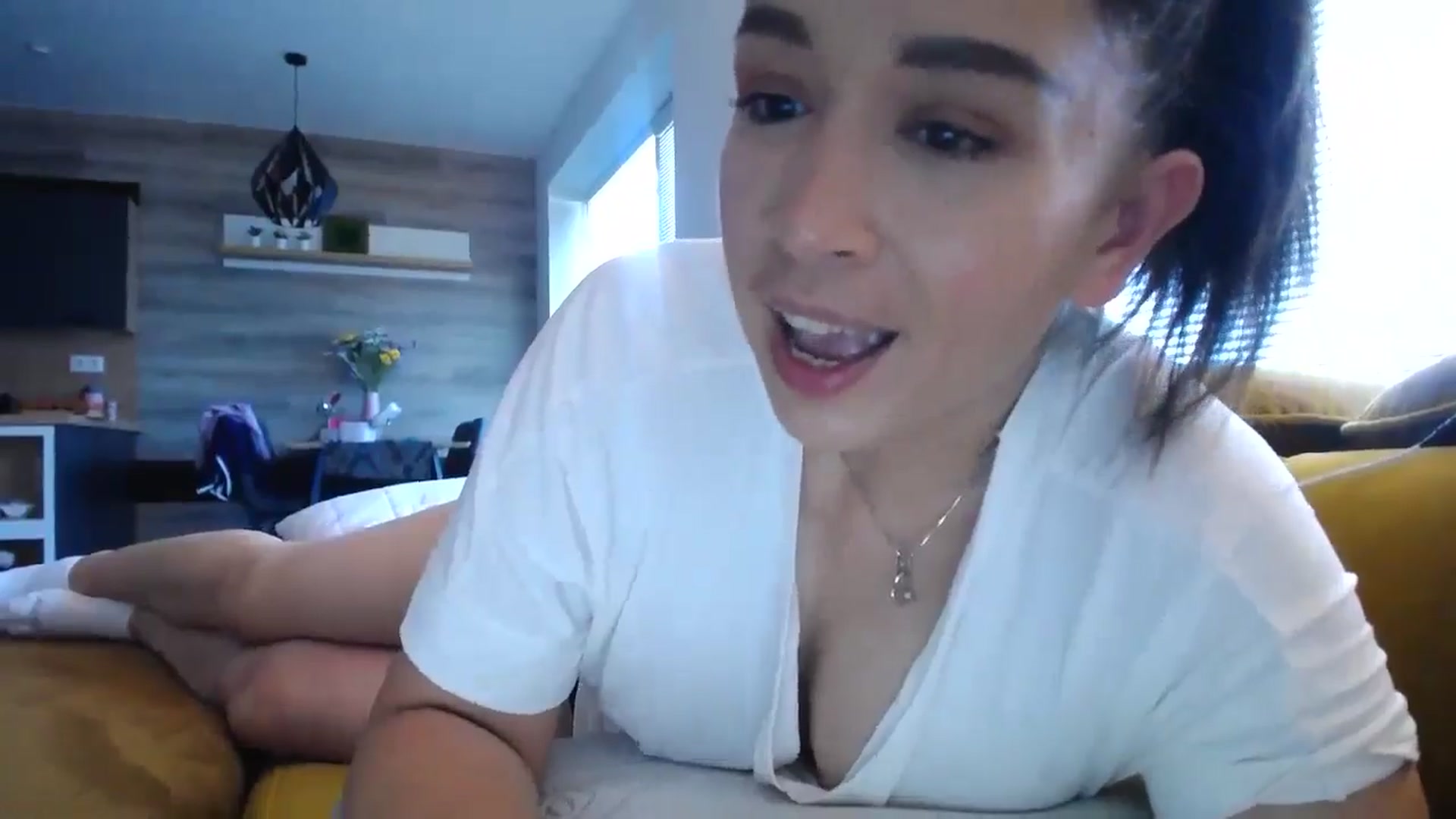 Gallery image thumbnail from Destiny____'s myfreecams stream on, 06/22/2024, 16:48 image 11 of 20