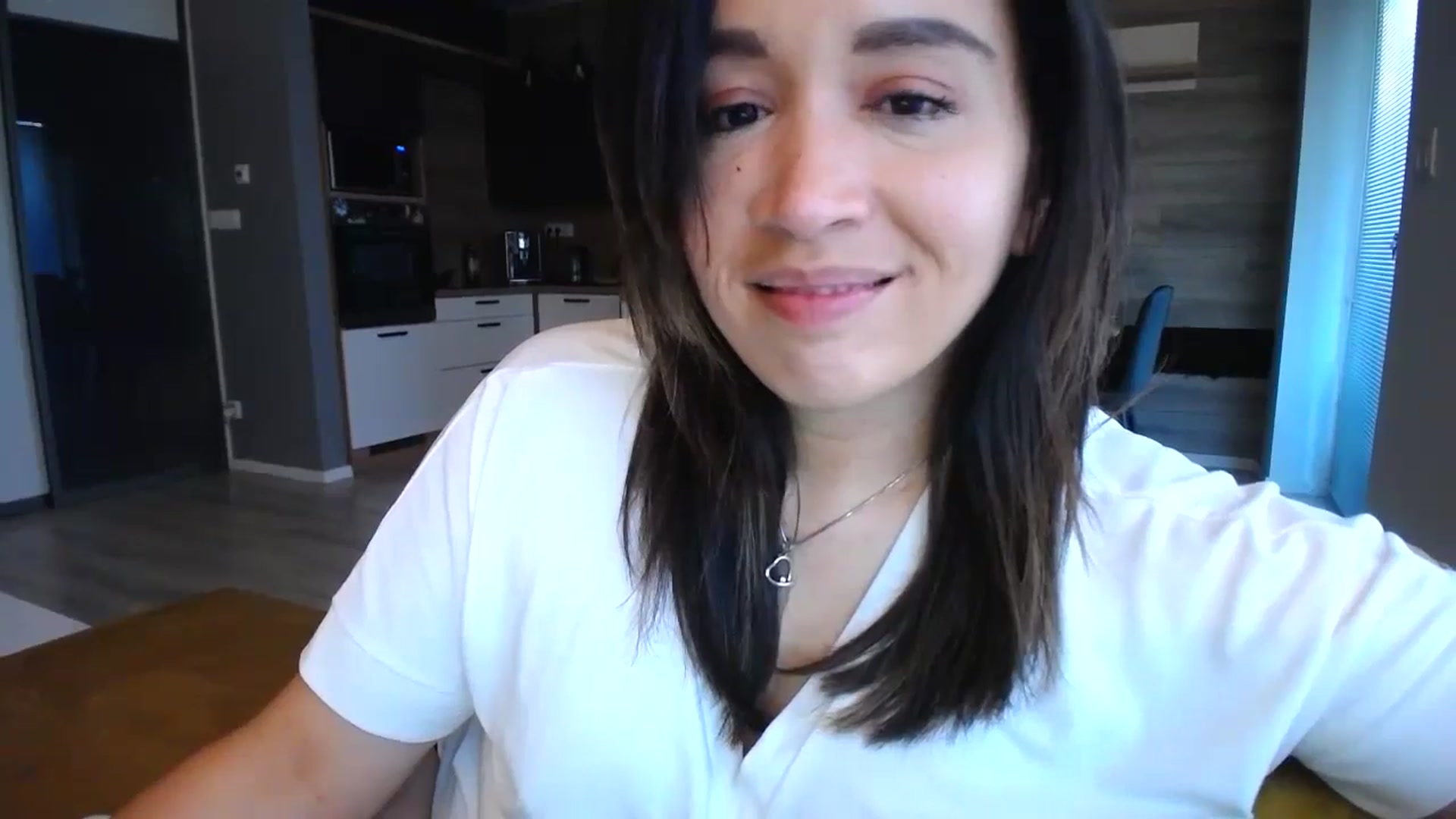 Gallery image thumbnail from Destiny____'s myfreecams stream on, 06/22/2024, 19:13 image 4 of 20