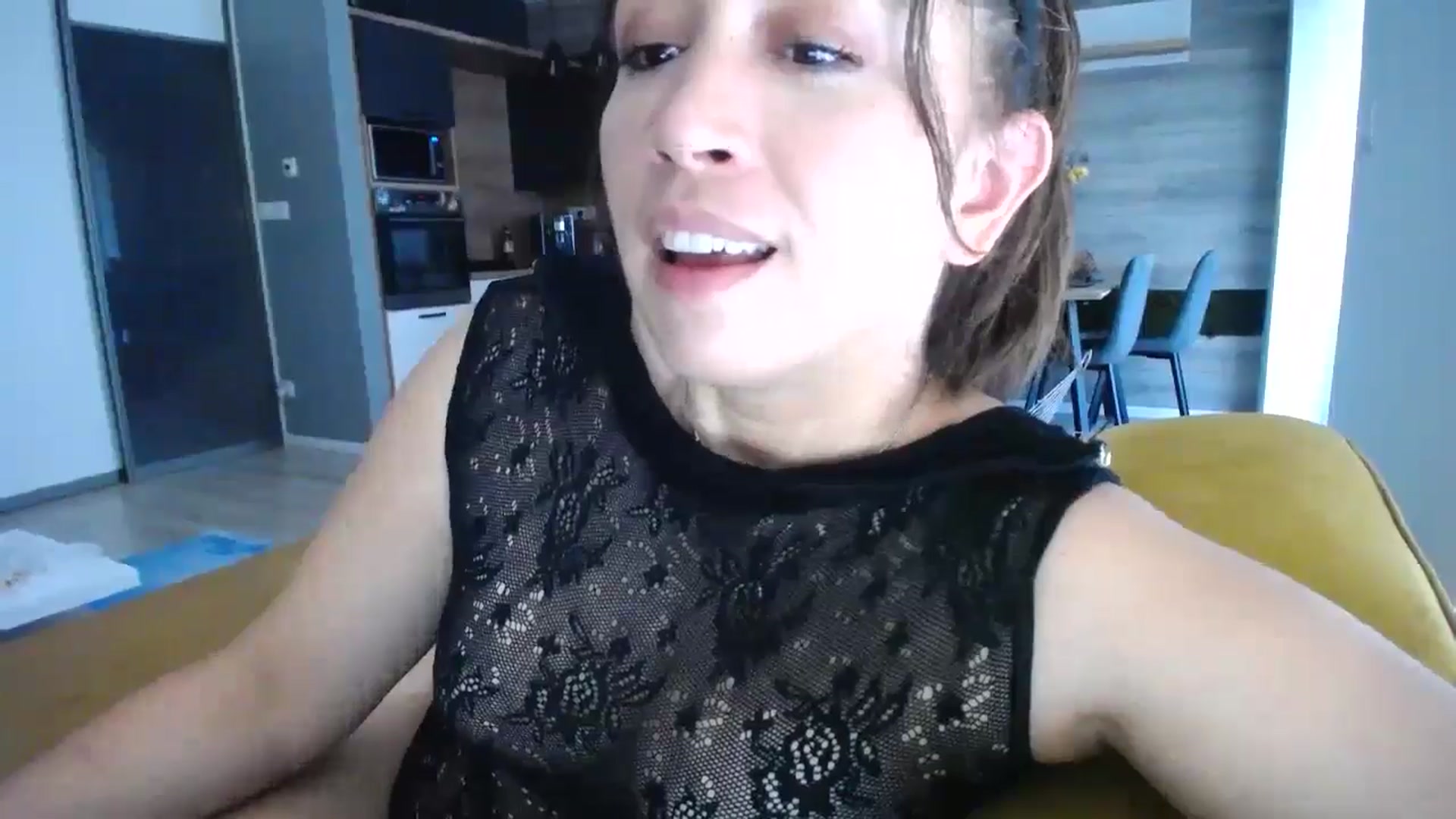 Gallery image thumbnail from Destiny____'s myfreecams stream on, 08/04/2024, 17:43 image 14 of 20