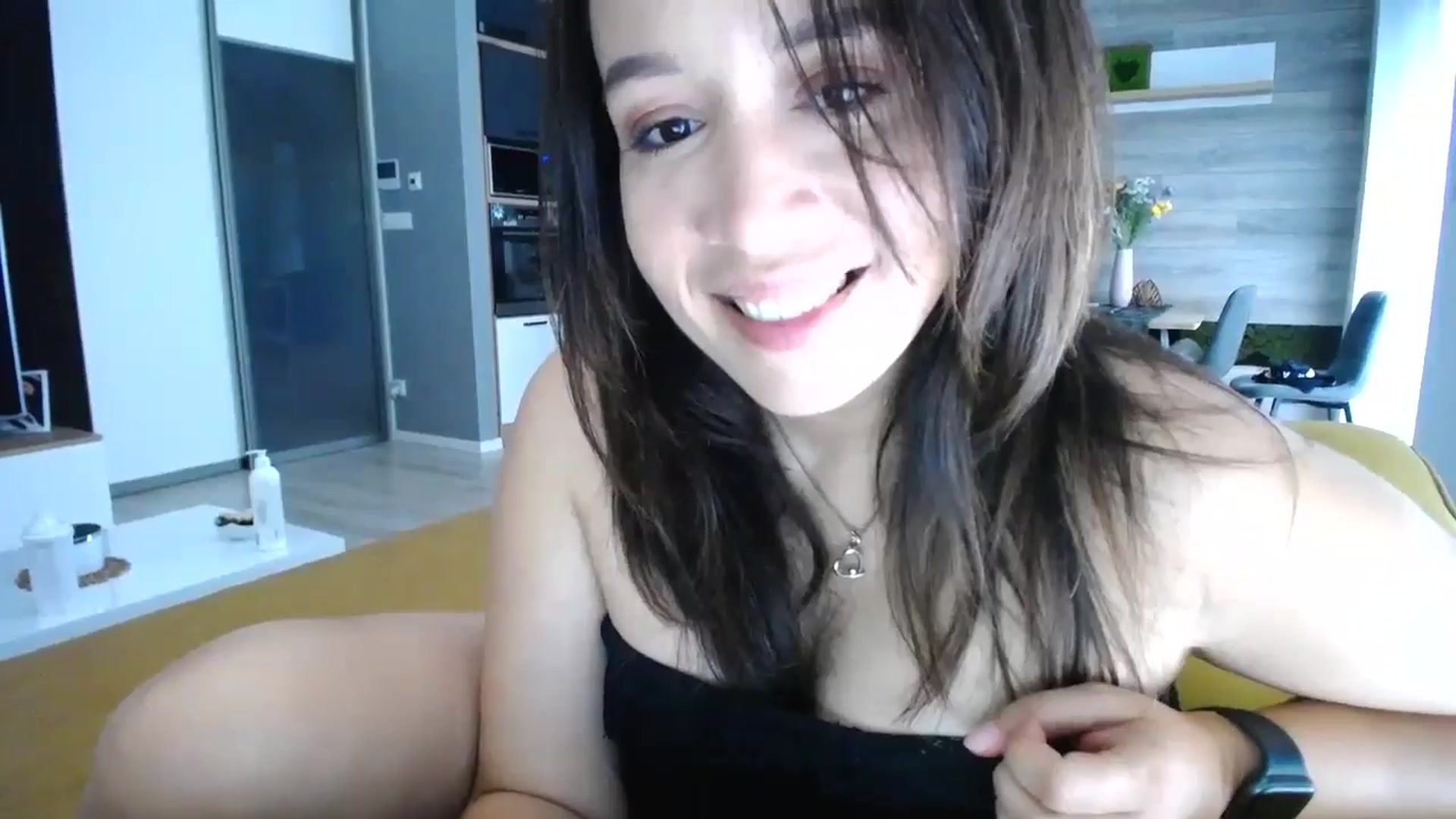 Gallery image thumbnail from Destiny____'s myfreecams stream on, 08/10/2024, 14:33 image 10 of 20