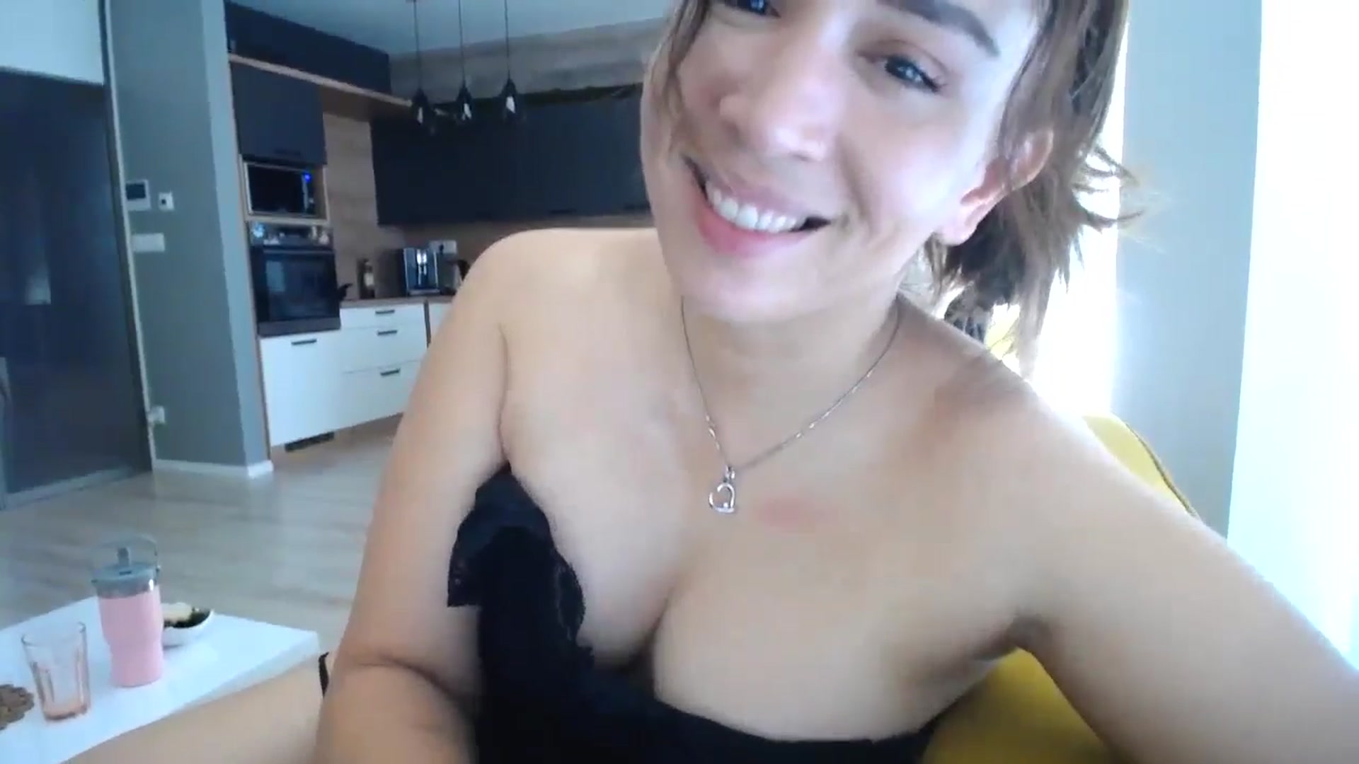 Gallery image thumbnail from Destiny____'s myfreecams stream on, 08/14/2024, 05:43 image 13 of 20