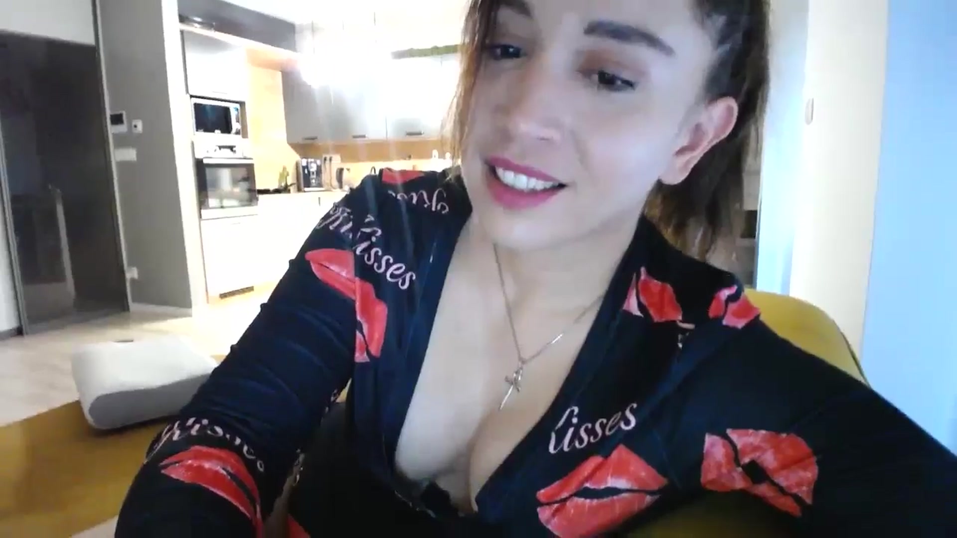 Gallery image thumbnail from Destiny____'s myfreecams stream on, 09/14/2024, 17:43 image 6 of 20