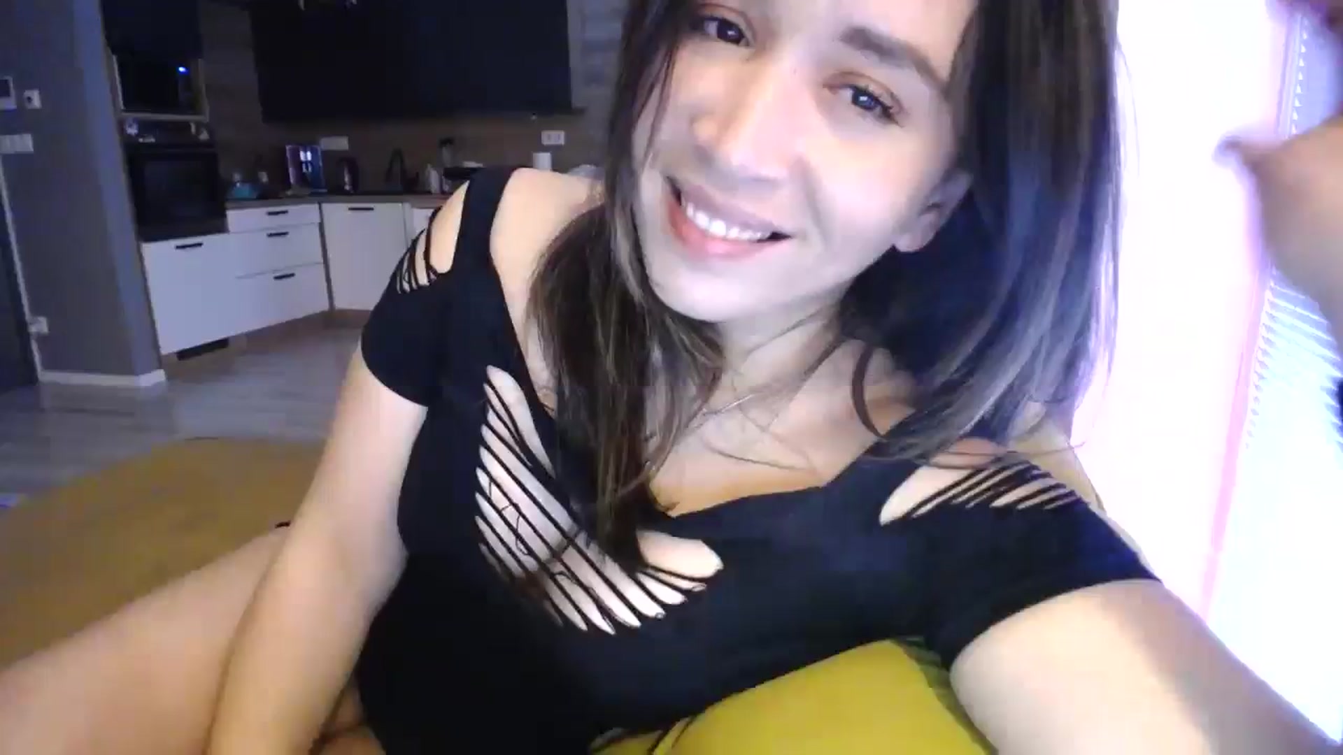 Gallery image thumbnail from Destiny____'s myfreecams stream on, 09/19/2024, 16:43 image 14 of 20